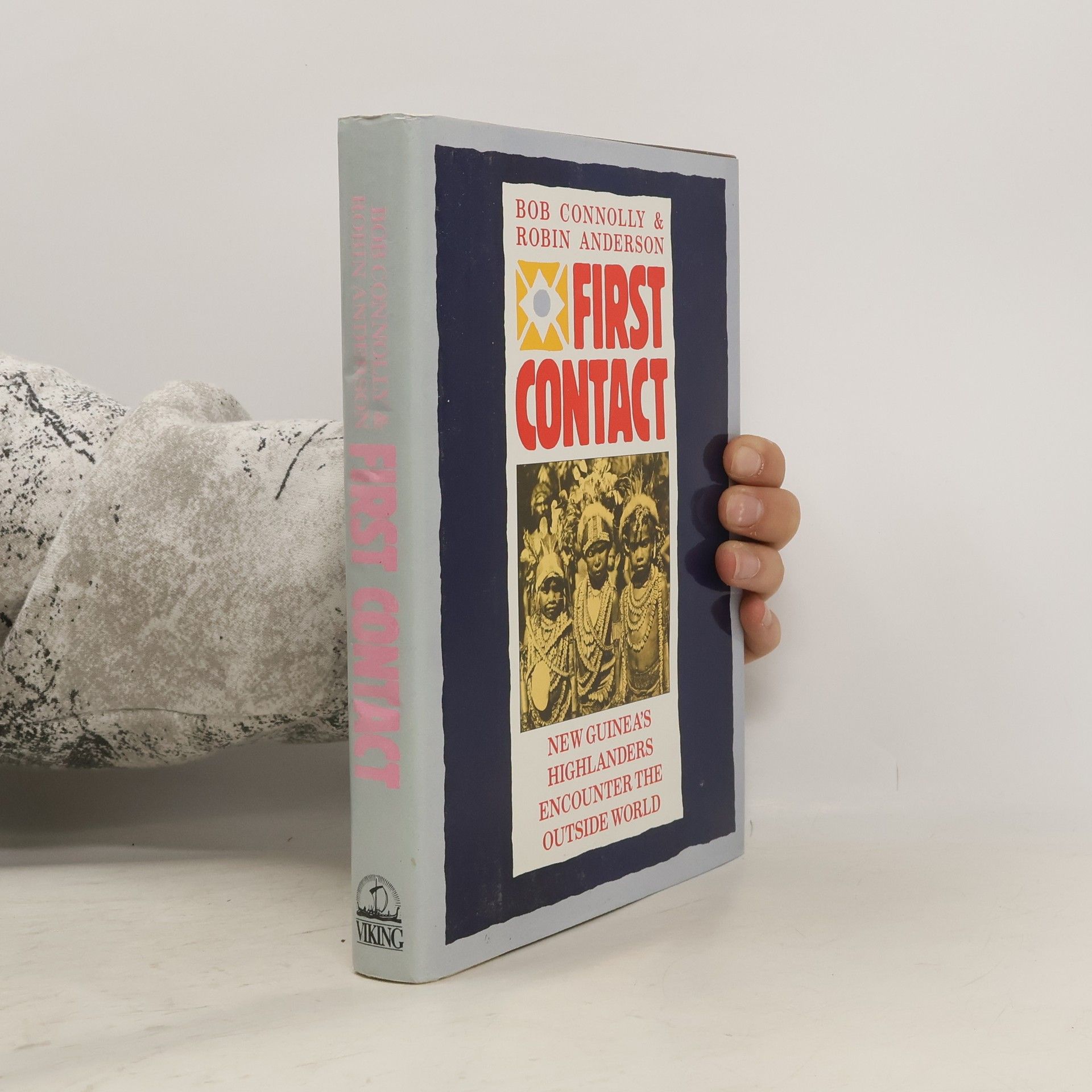 Bob Connolly First Contact