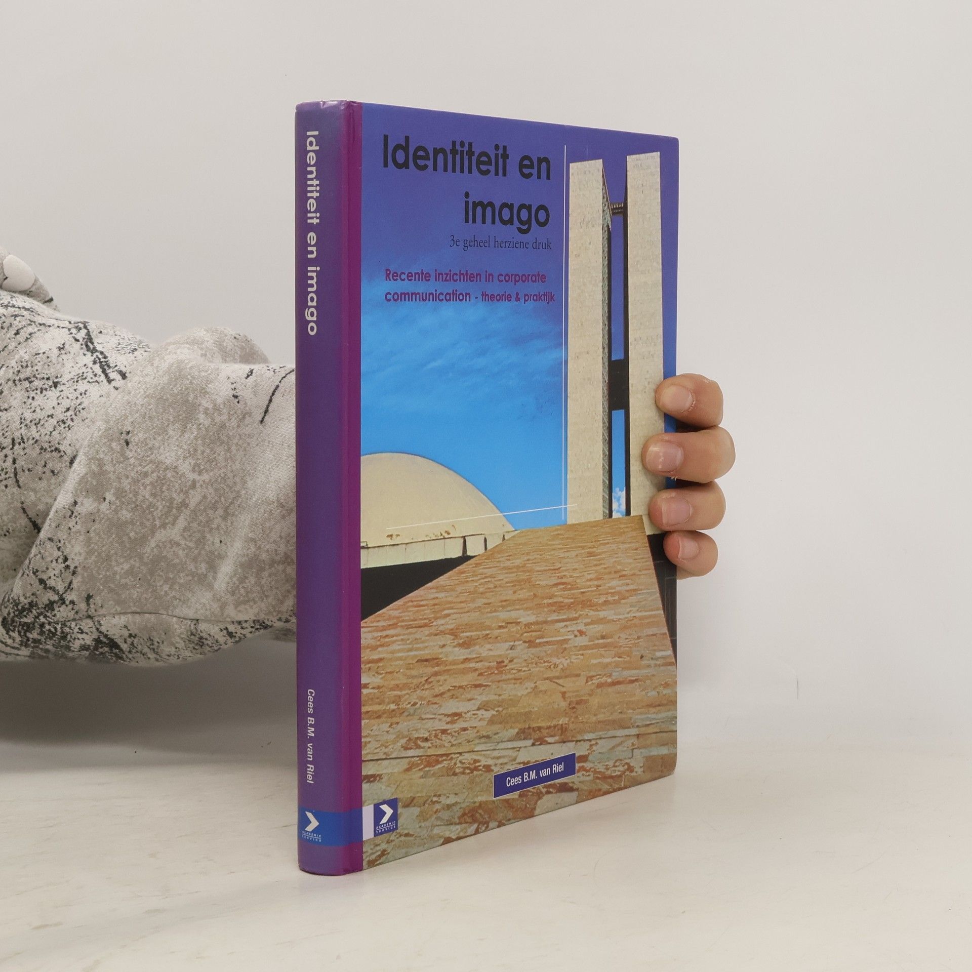 Cornelis Bernardus Maria van Riel Identiteit en imago