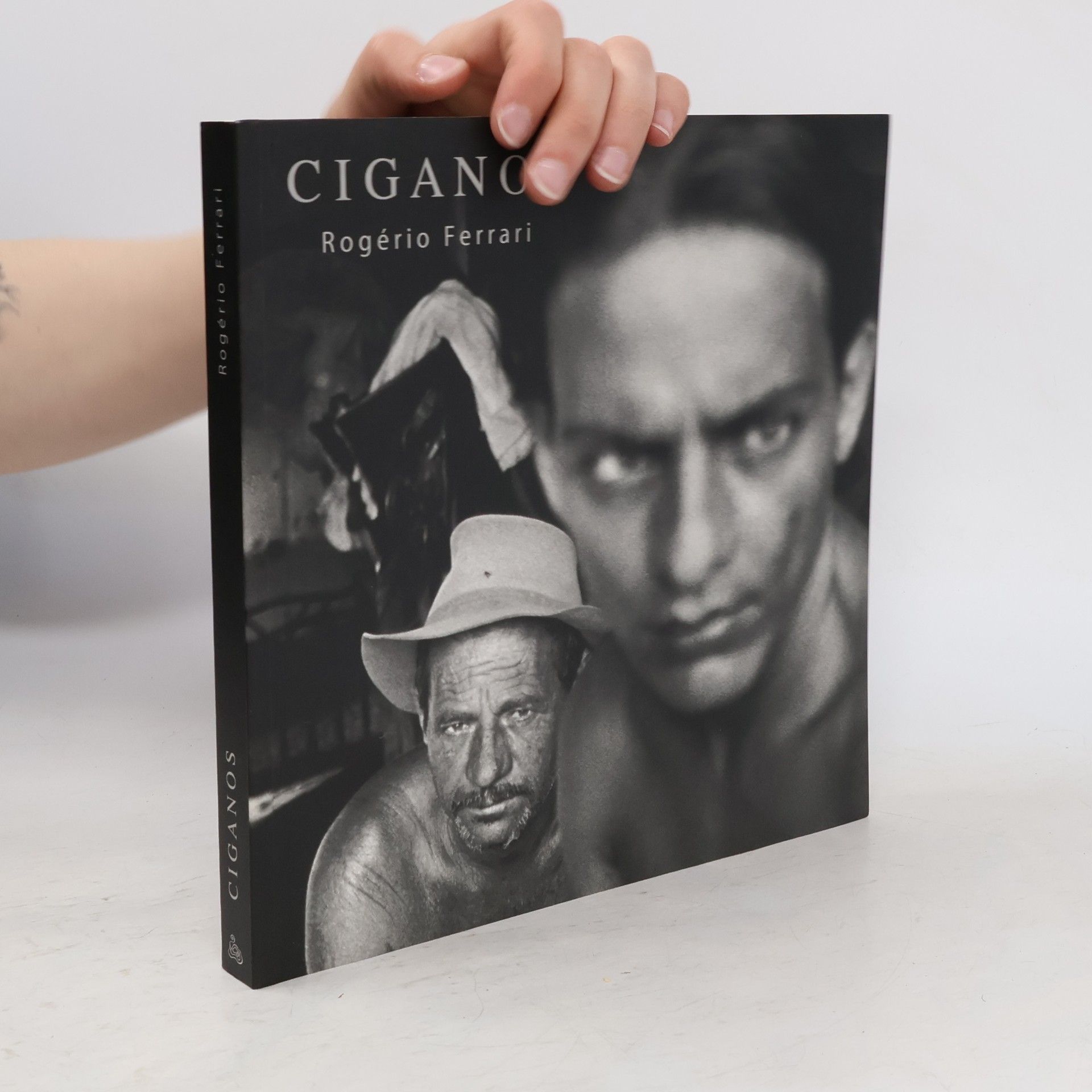 Rogério Ferrari Ciganos