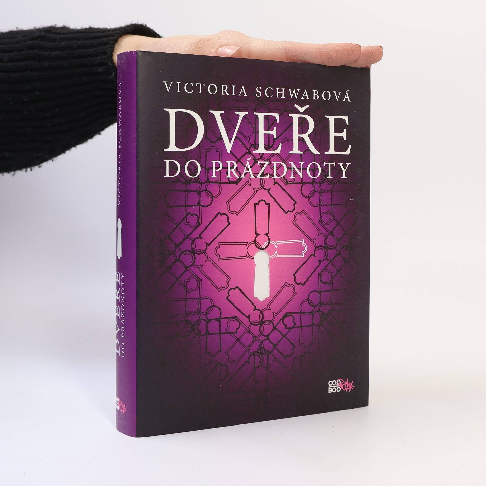 Victoria Schwab Dveře do prázdnoty