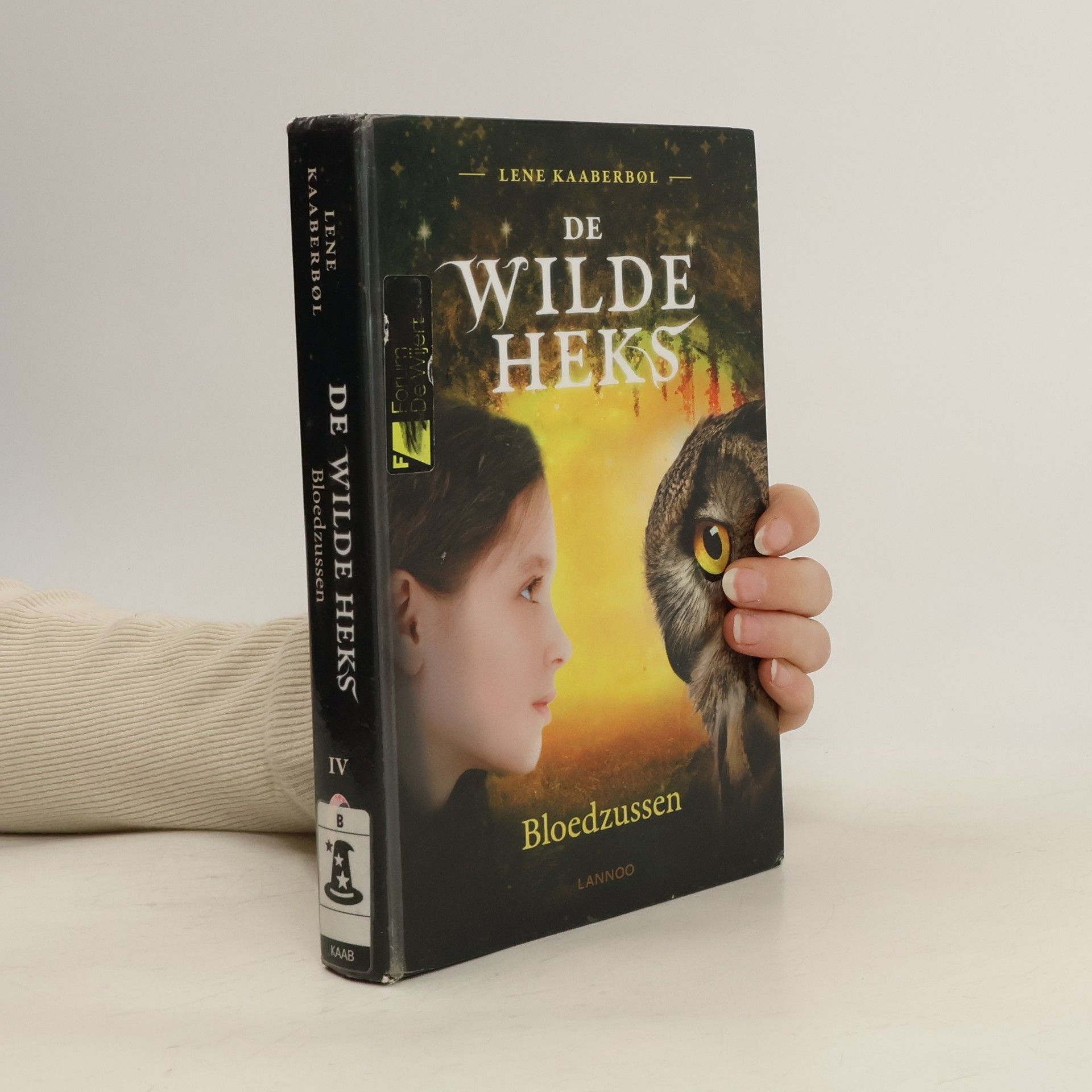 Lene Kaaberbol De Wilde Heks - 4: Bloedzussen