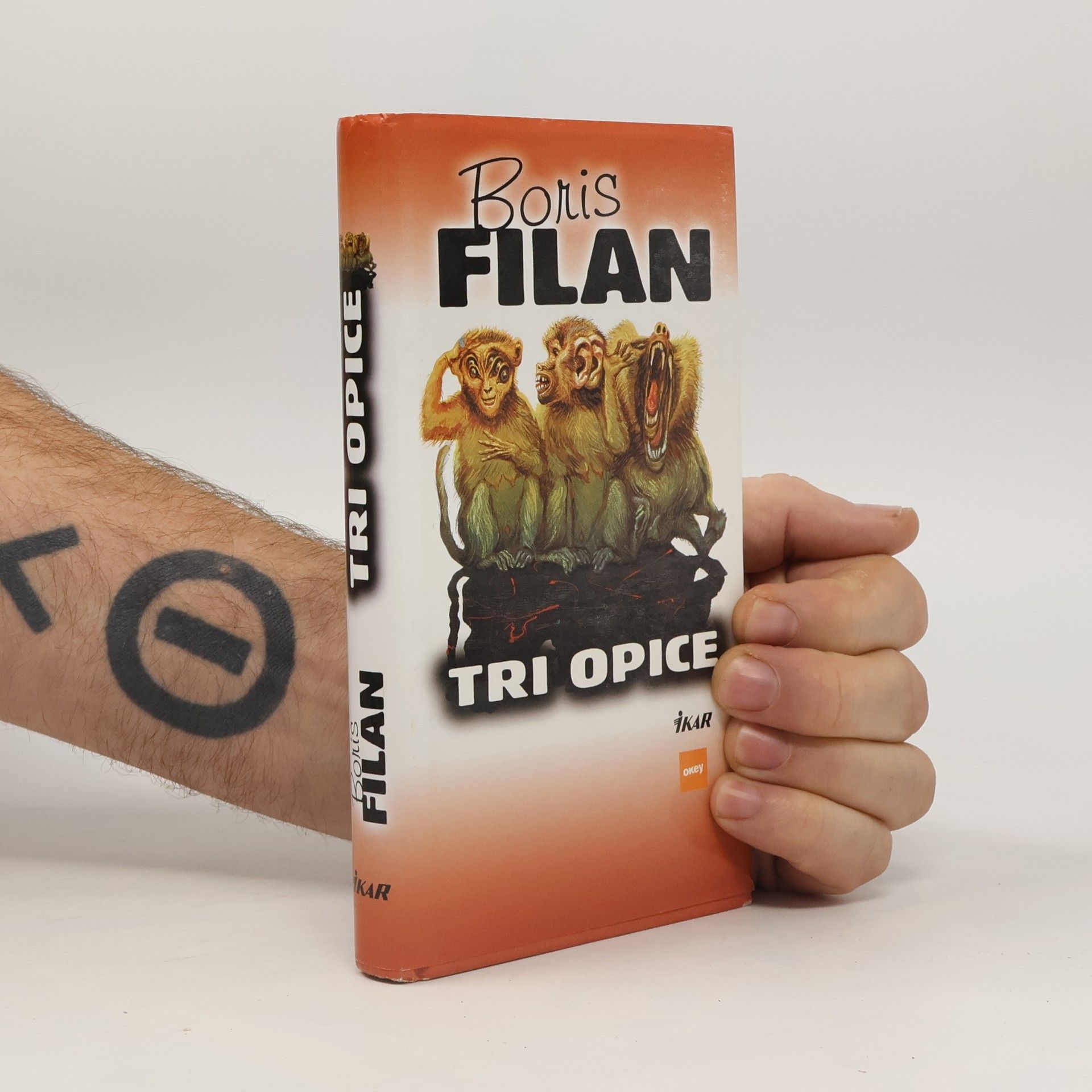 Boris Filan Tri opice