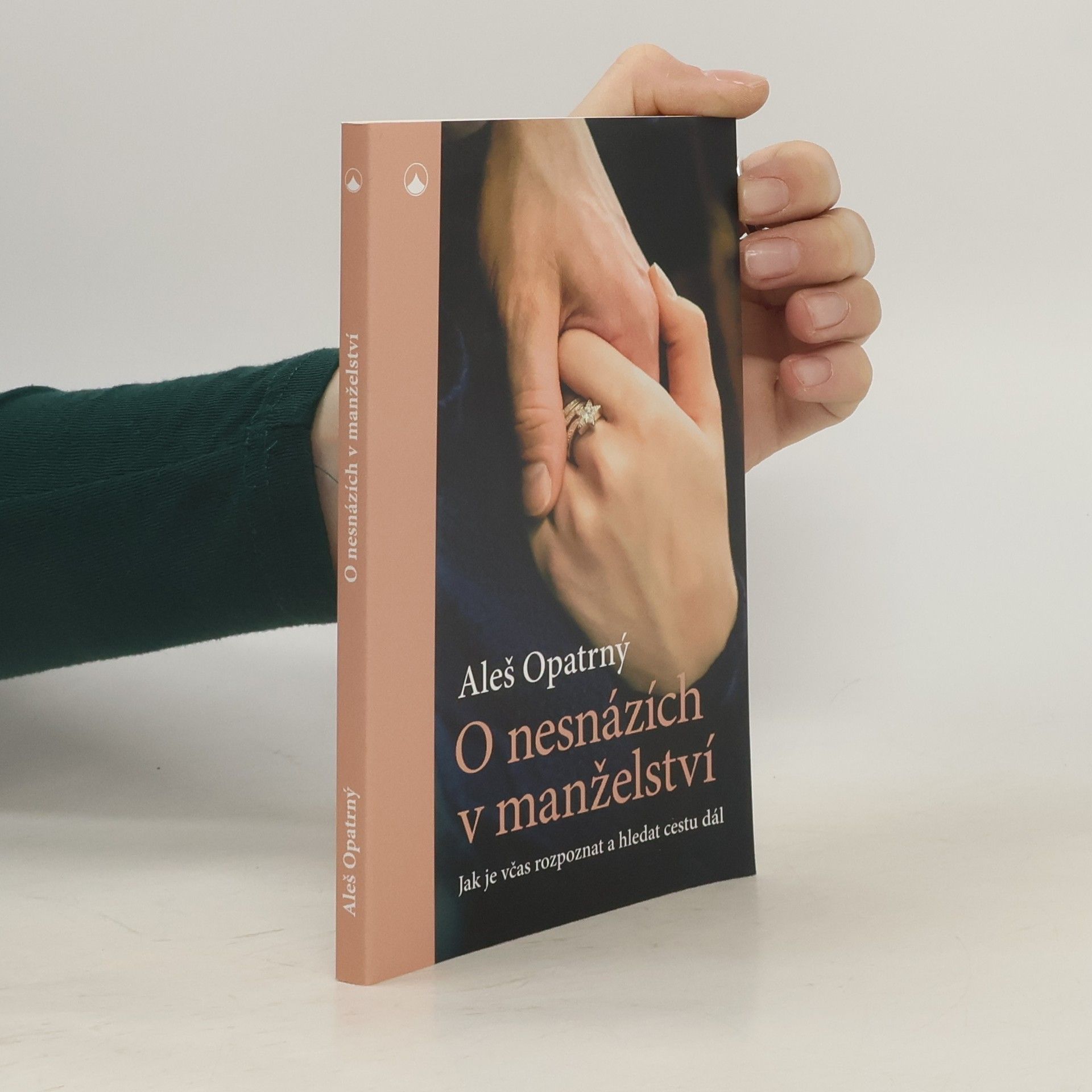 O nesnázích v manželství