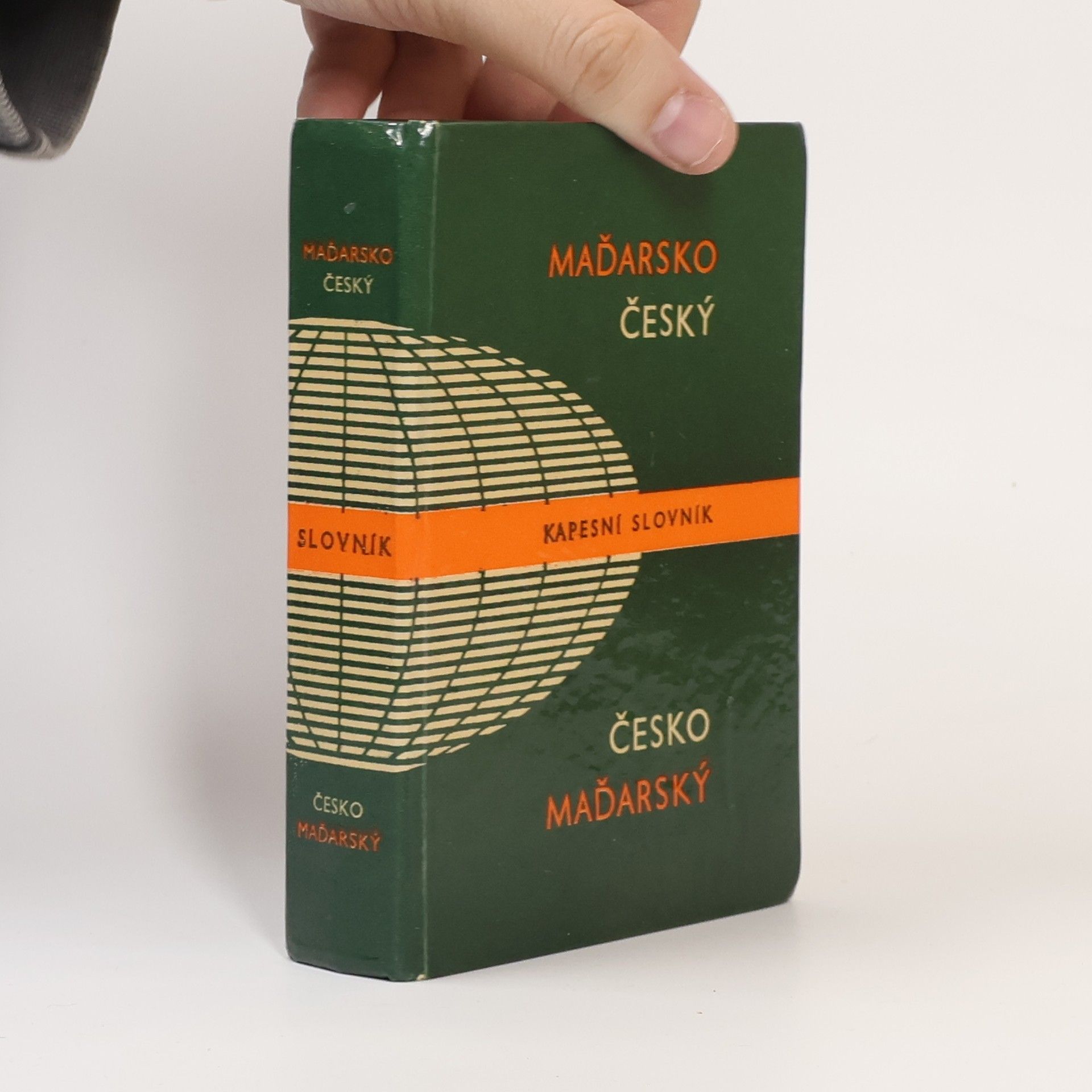 Ladislav Hradský Maďarsko-český a česko-maďarský kapesní slovník