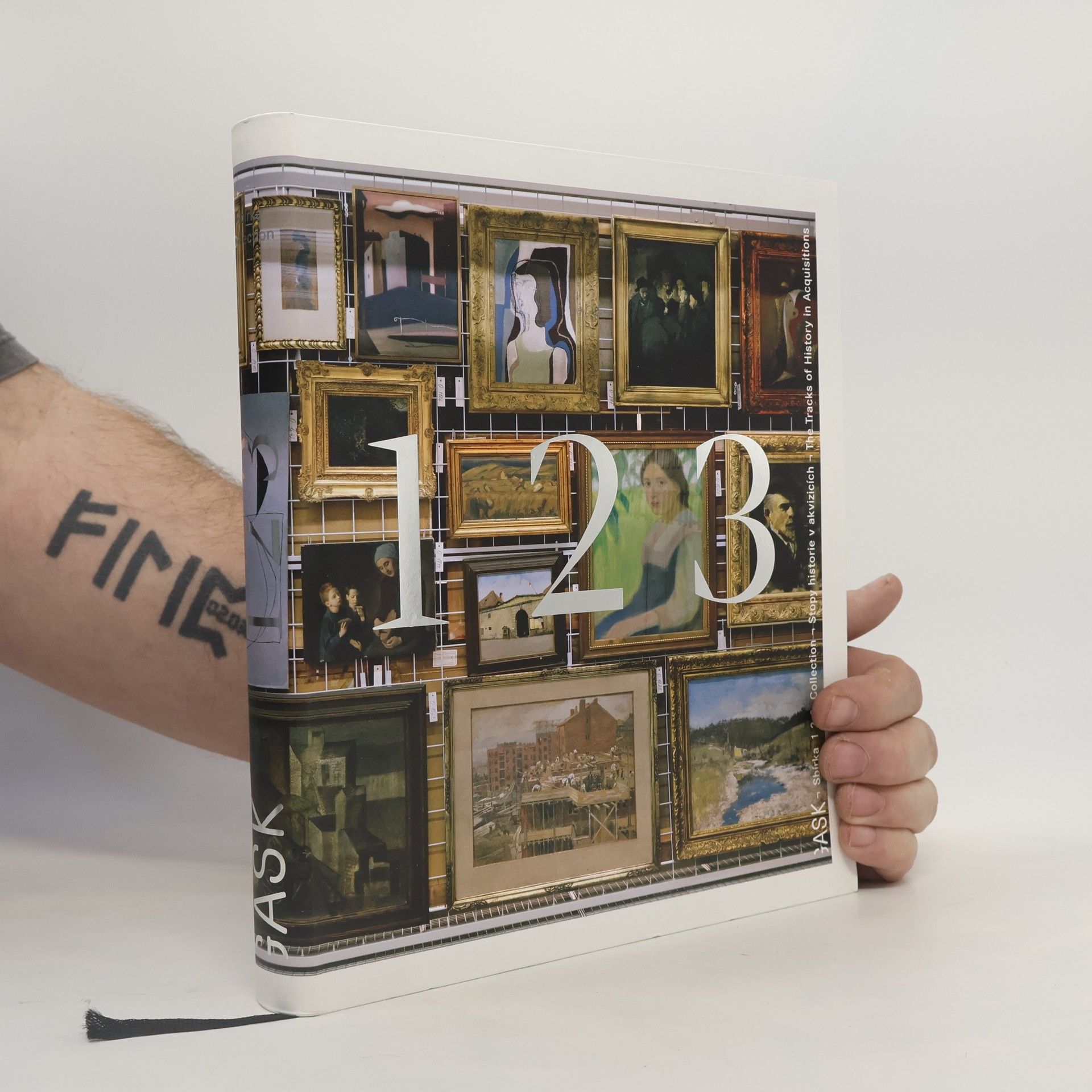 Kolektiv autorů Sbírka 1 2 3, stopy historie v akvizicích. Collection 1 2 3, the tracks of history in acquisitions