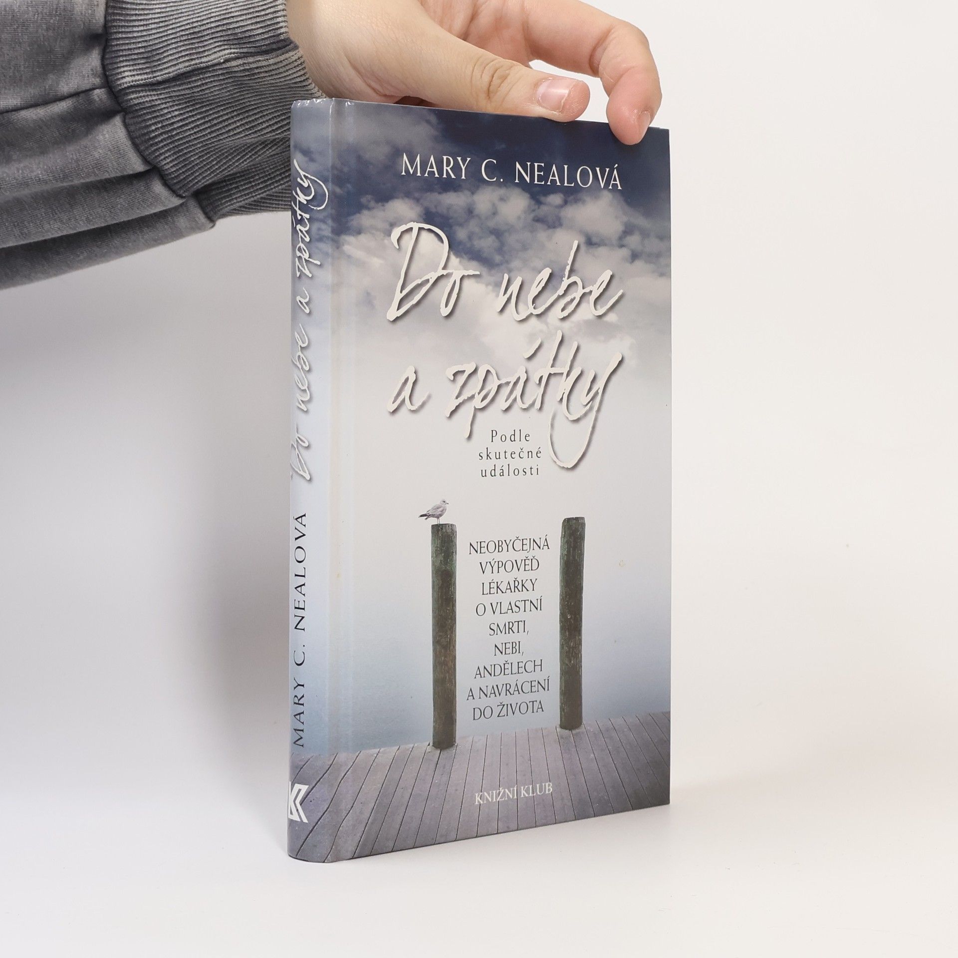 Mary C. Neal Do nebe a zpátky