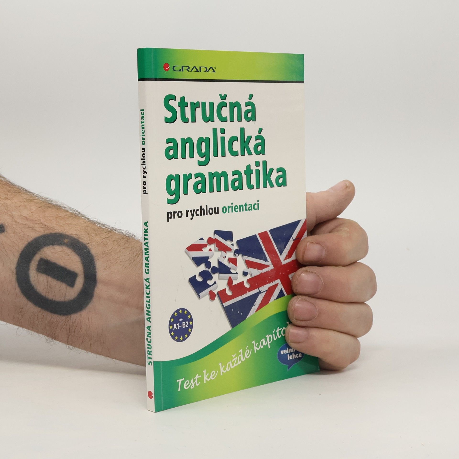 Lutz Walther Stručná anglická gramatika pro rychlou orientaci