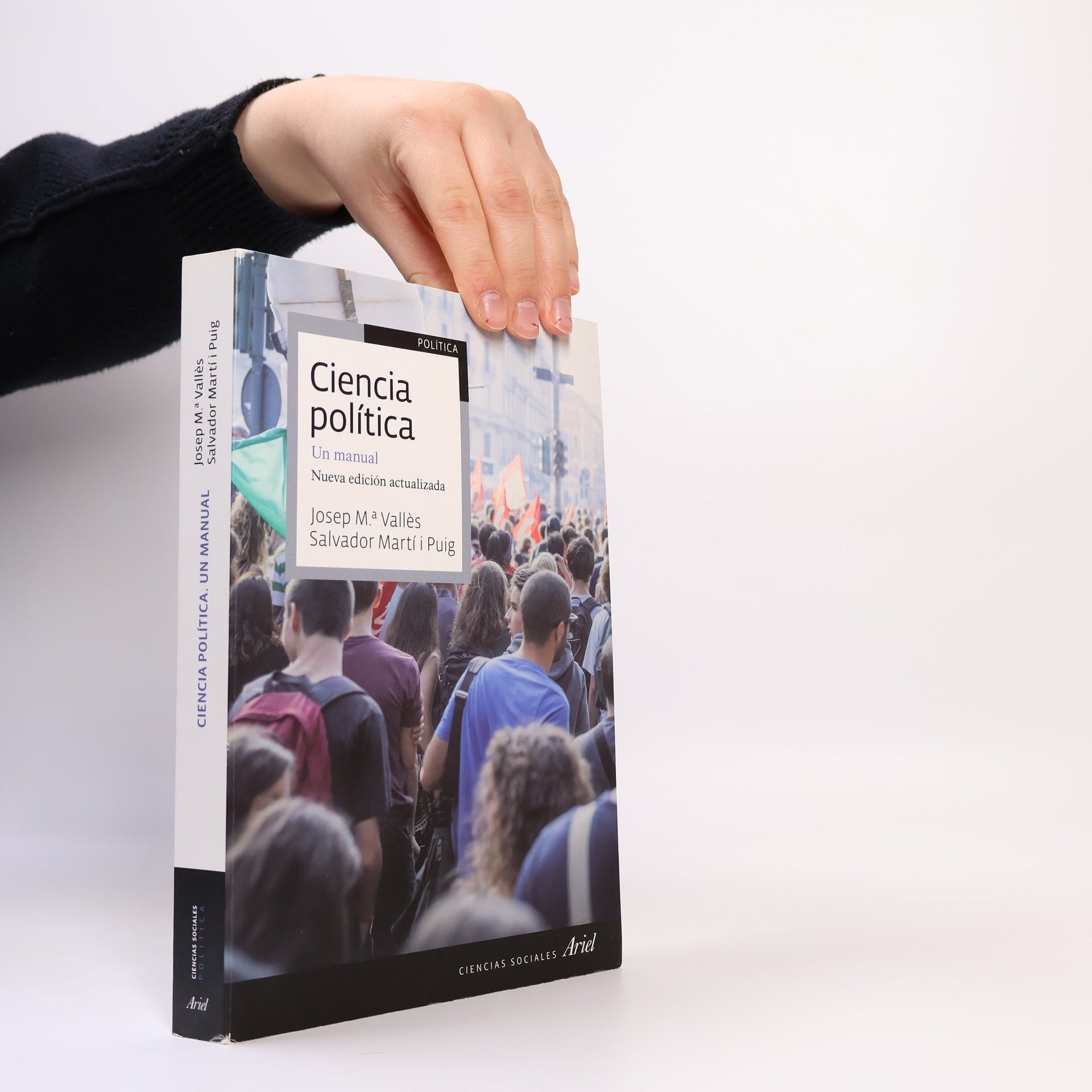 Josep M.a Vallès Ciencia política. Un manual