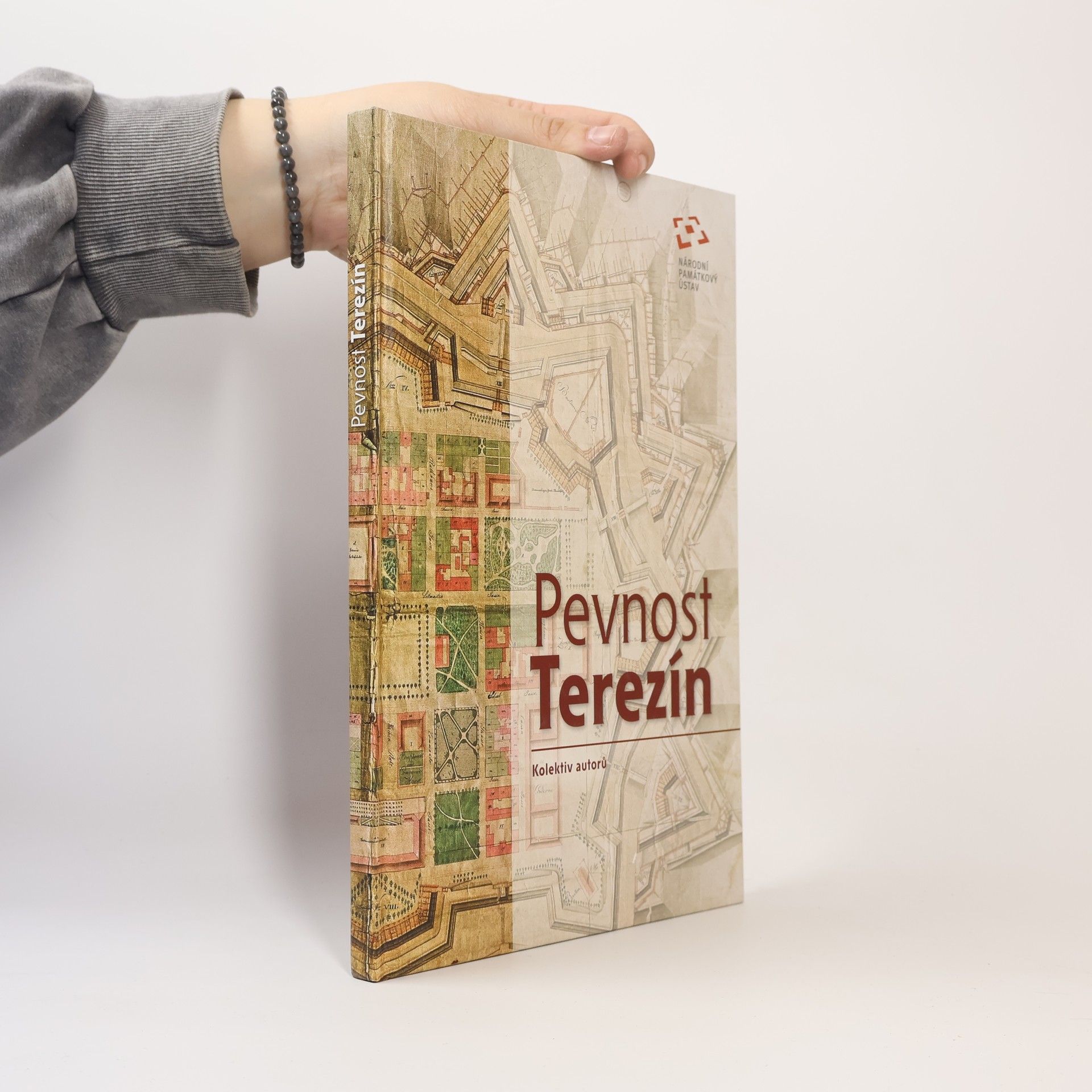 Autores varios Pevnost Terezín