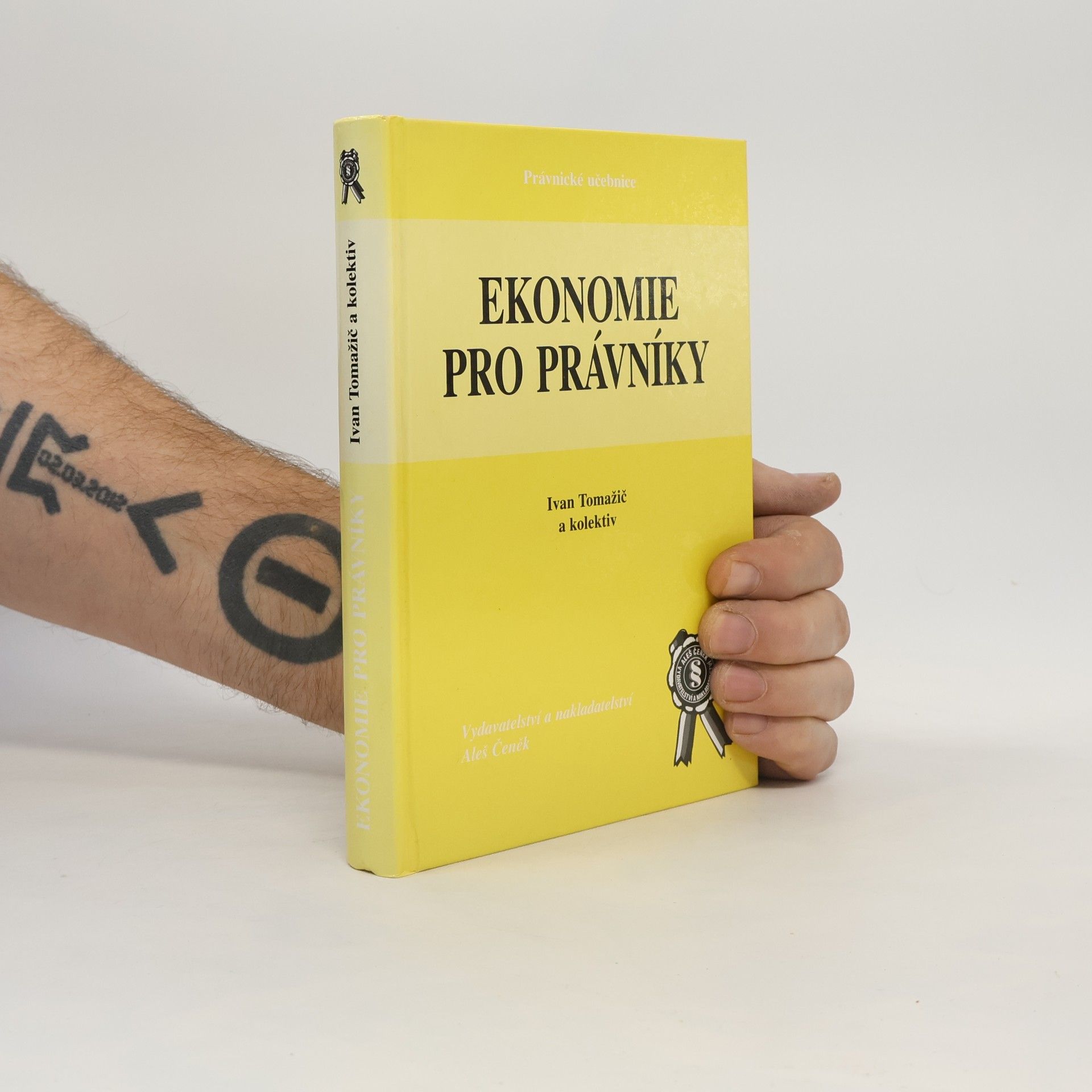 Ekonomie pro právníky