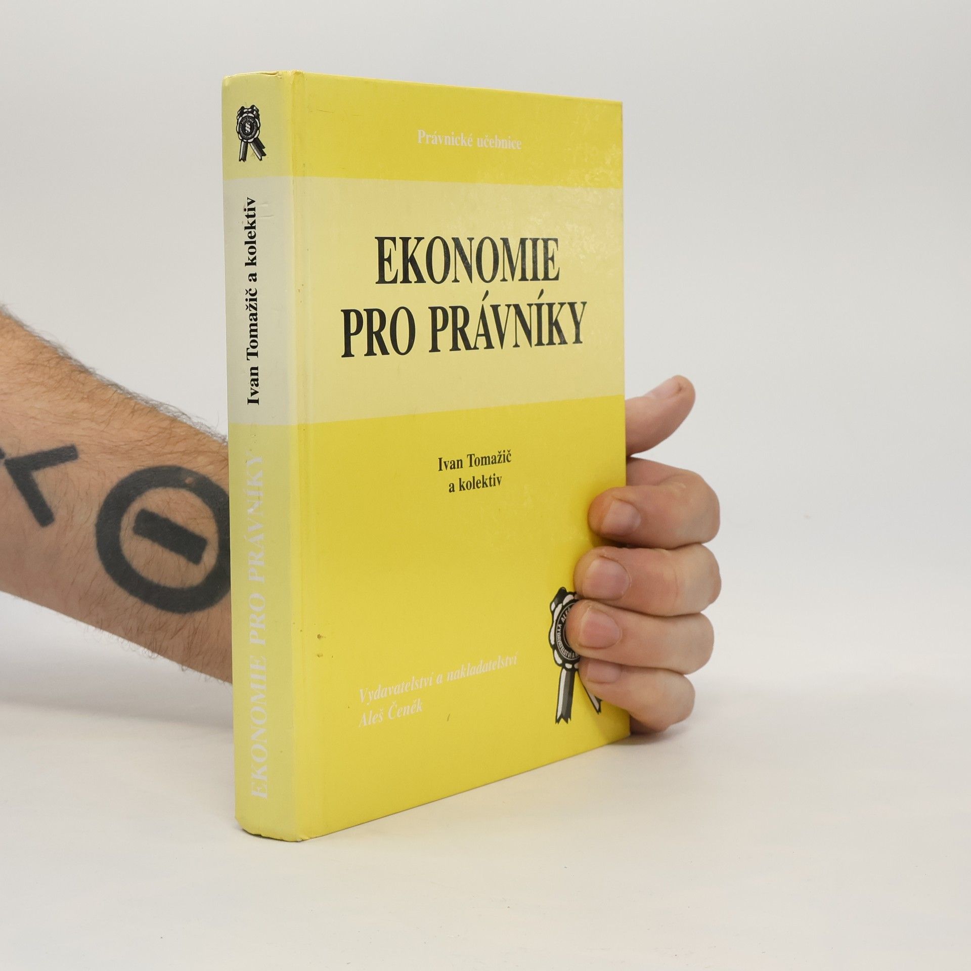 Ivan Tomažič Ekonomie pro právníky
