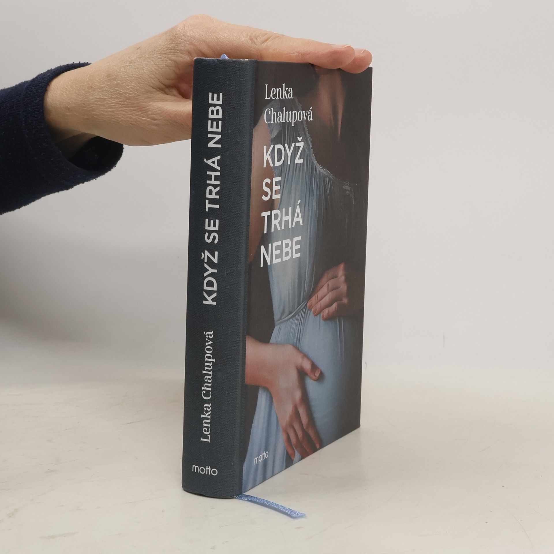 Lenka Chalupová Když se trhá nebe