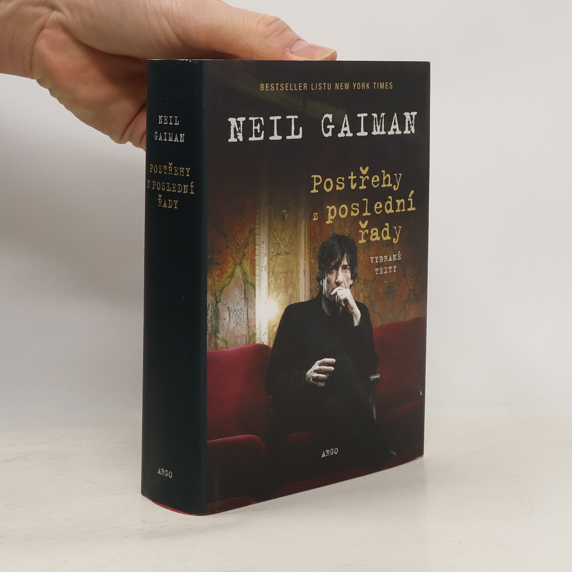 Neil Gaiman Postřehy z poslední řady: Vybrané texty