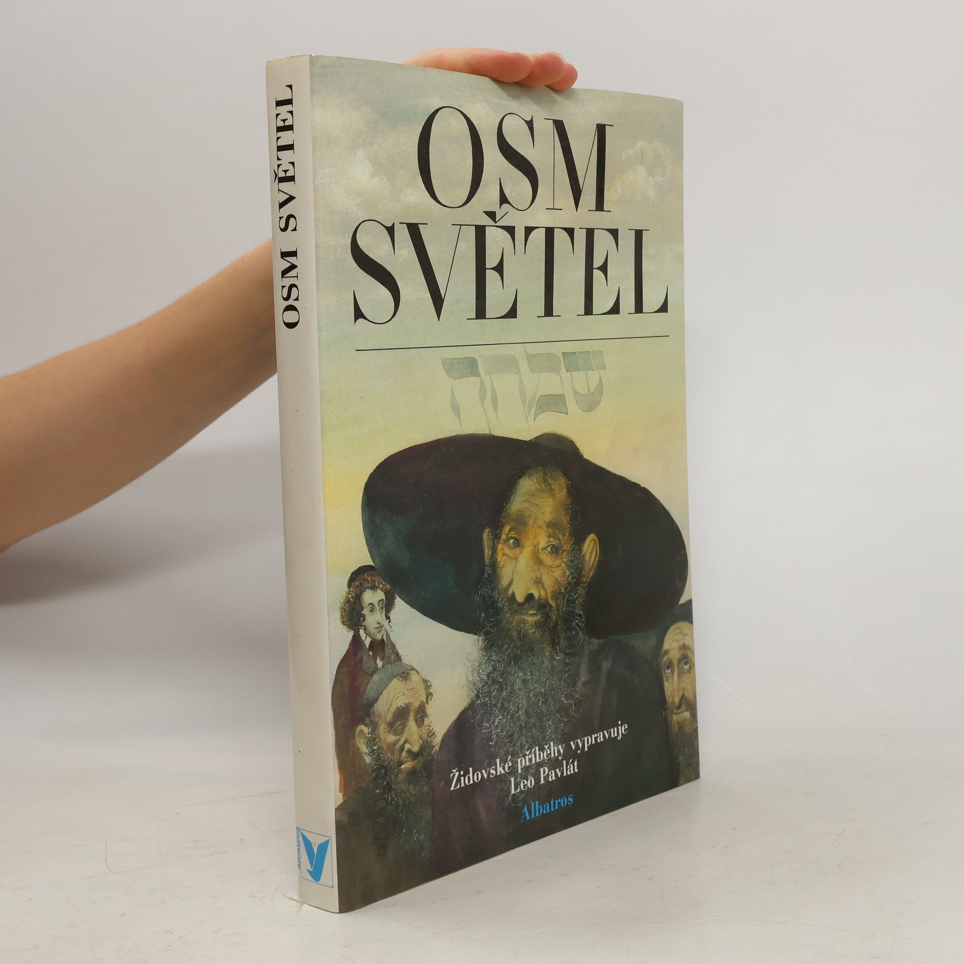 Leo Pavlát Osm světel
