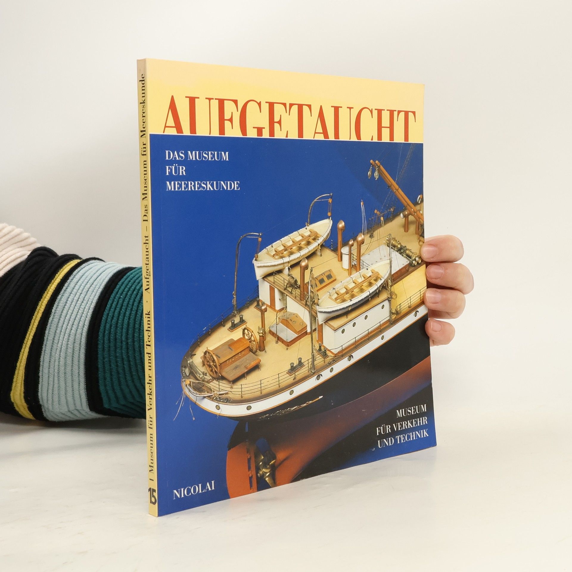 Autores varios Aufgetaucht
