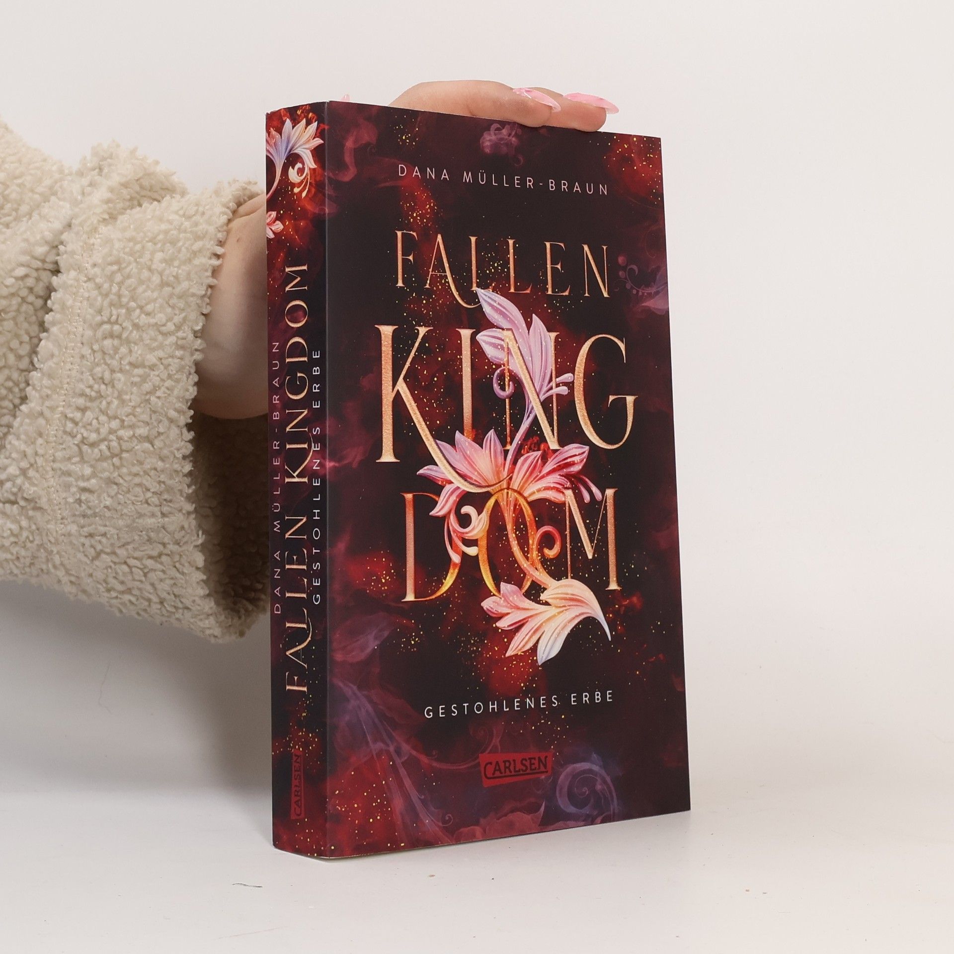 Dana Müller-Braun Fallen Kingdom 1: Gestohlenes Erbe