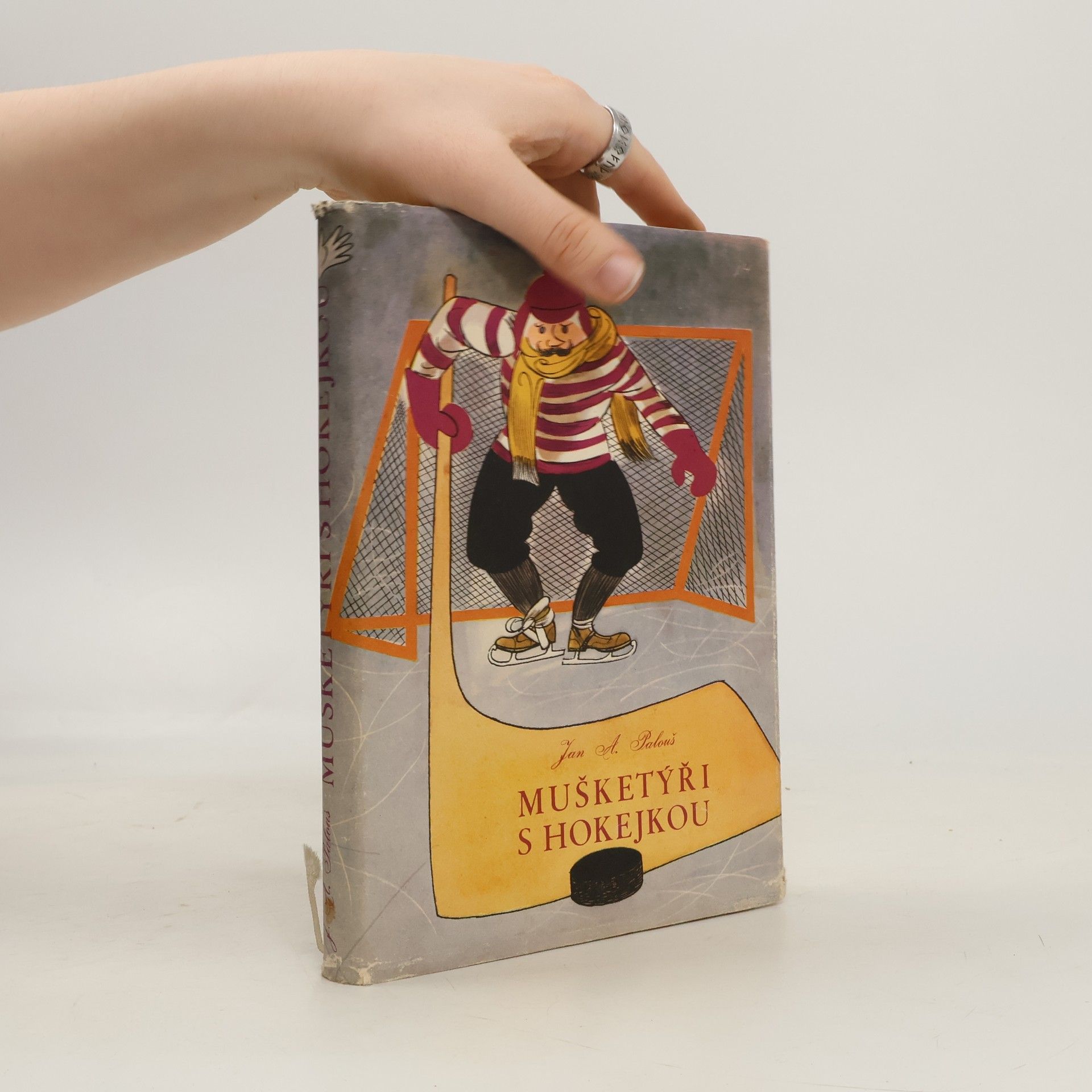 Jan Arnold Palouš Mušketýři s hokejkou