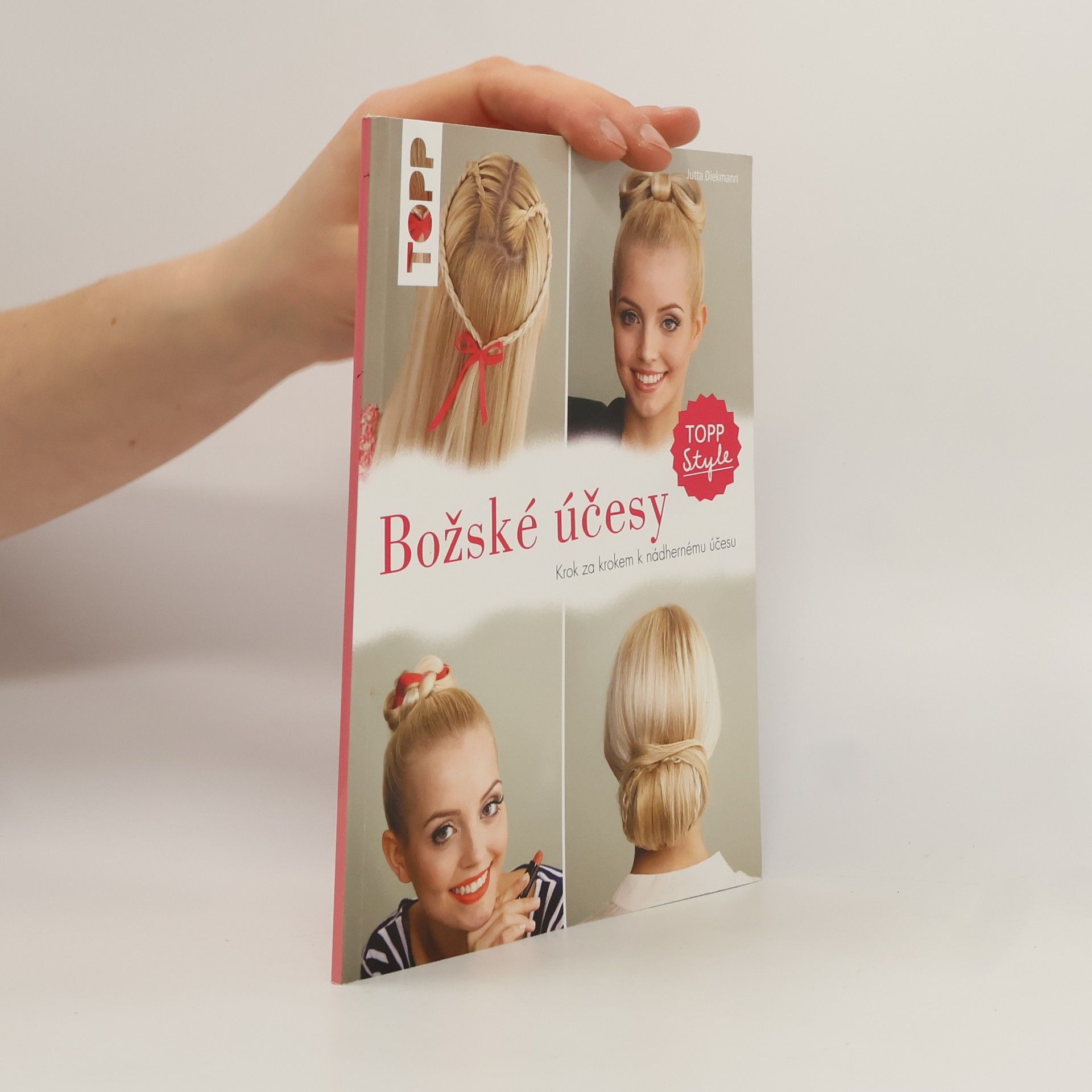 Jutta Diekmann Božské účesy