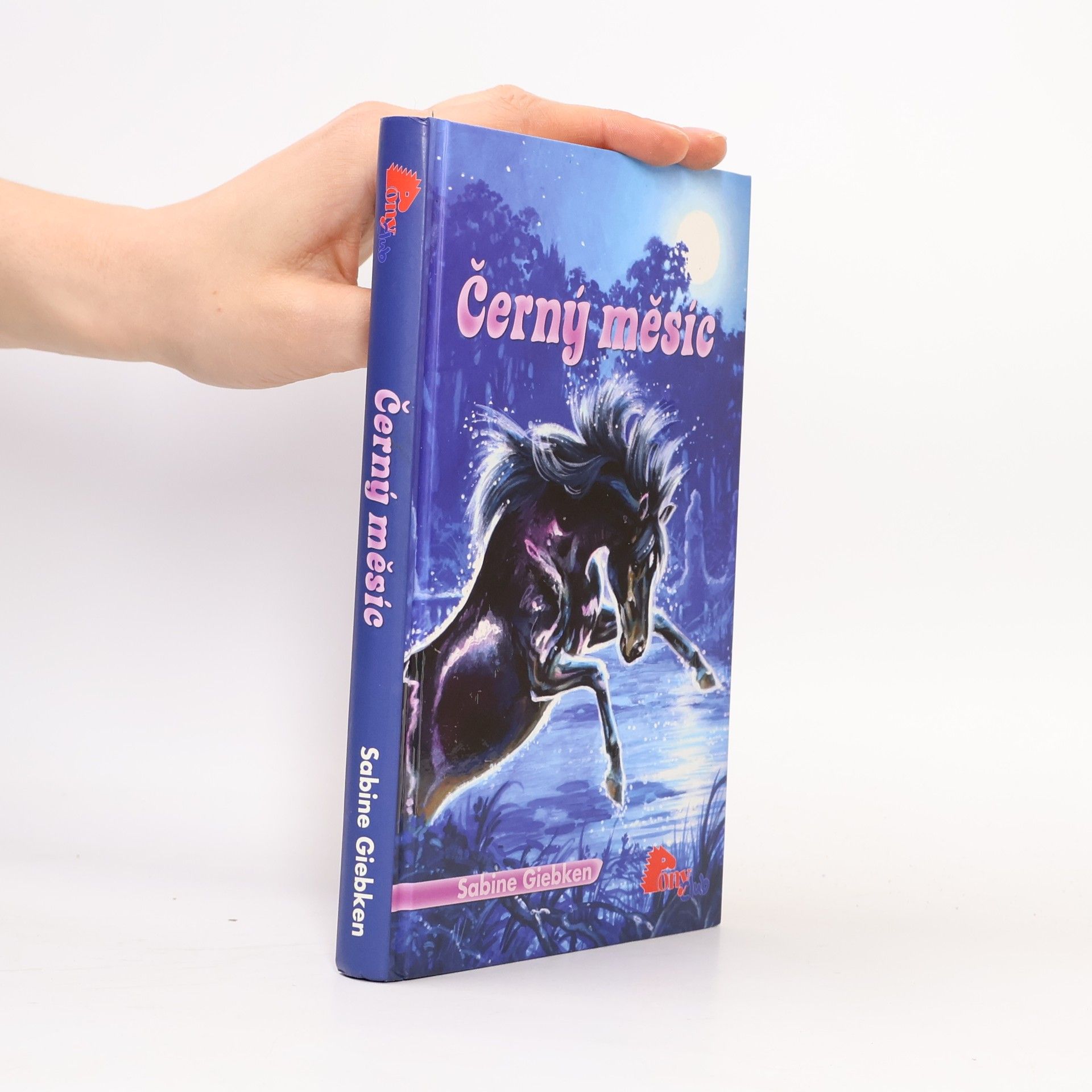 Sabine Giebken Černý měsíc