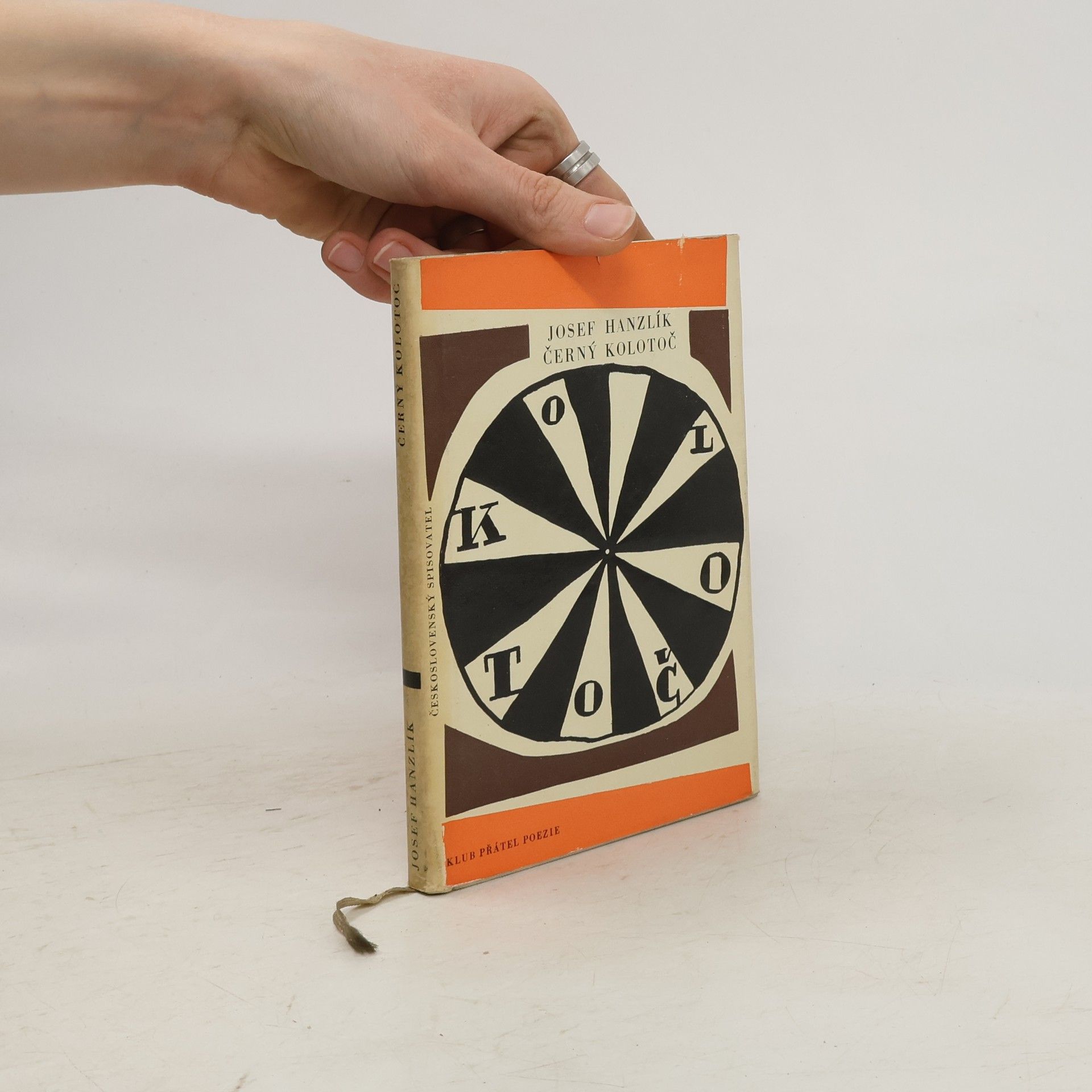 Josef Hanzlík Černý kolotoč