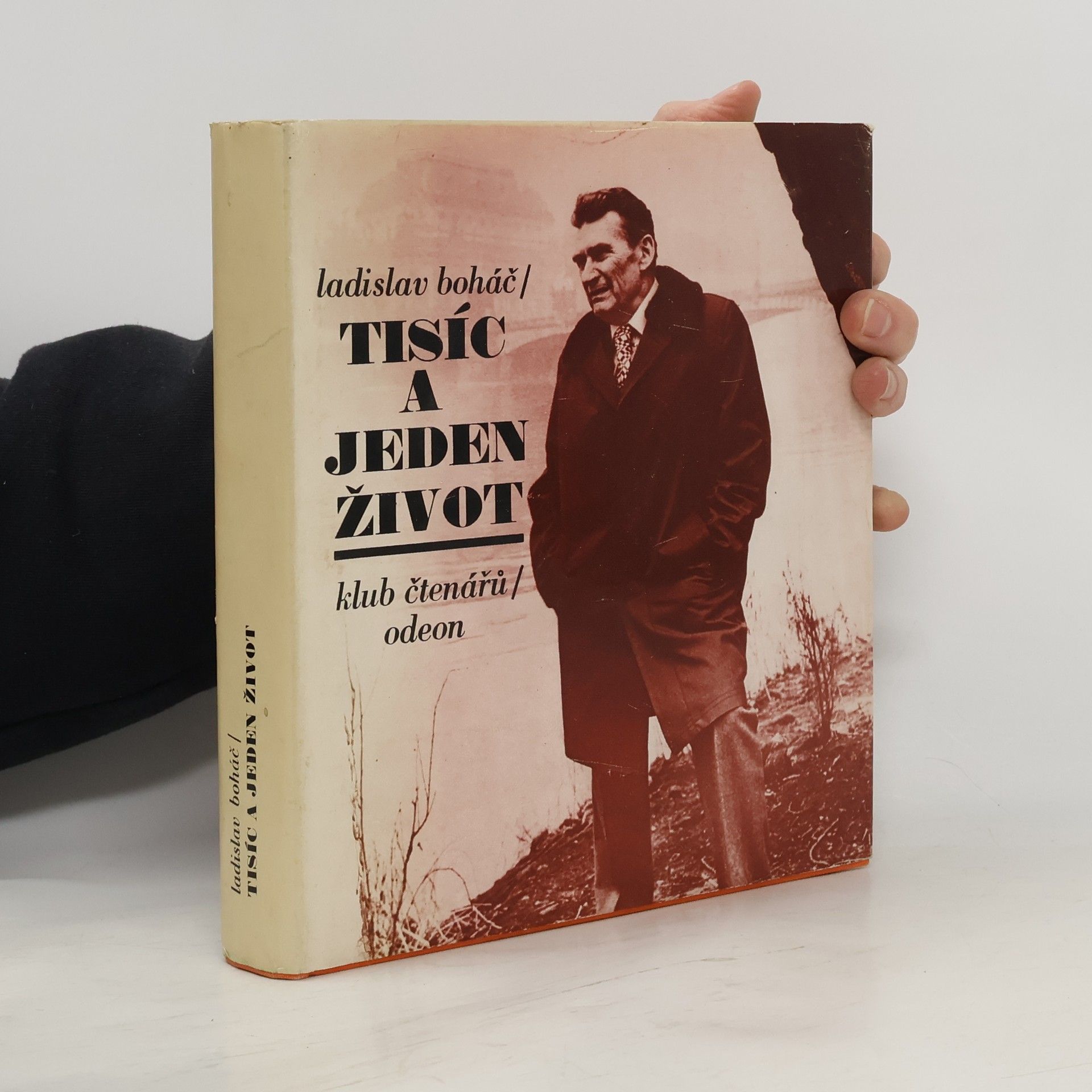 Tisíc a jeden život