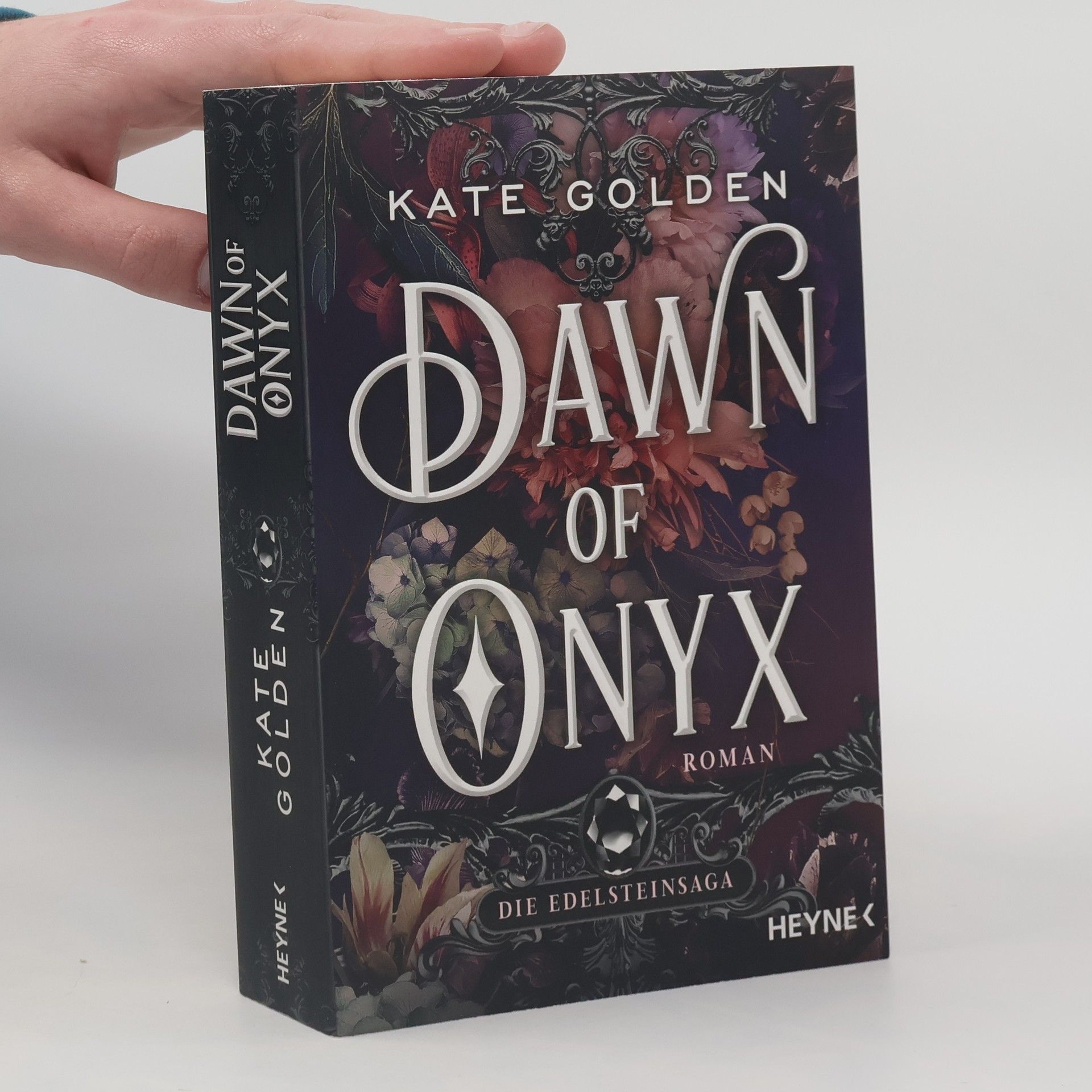 Kate Golden Dawn of Onyx - Die Edelsteinsaga