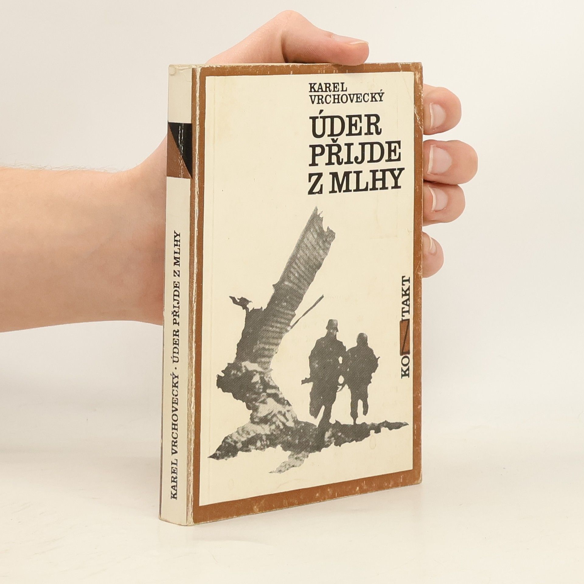 Karel Vrchovecký Úder přijde z mlhy