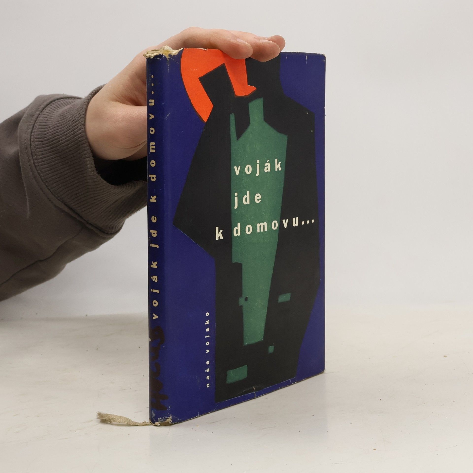 Autores varios Voják jde k domovu