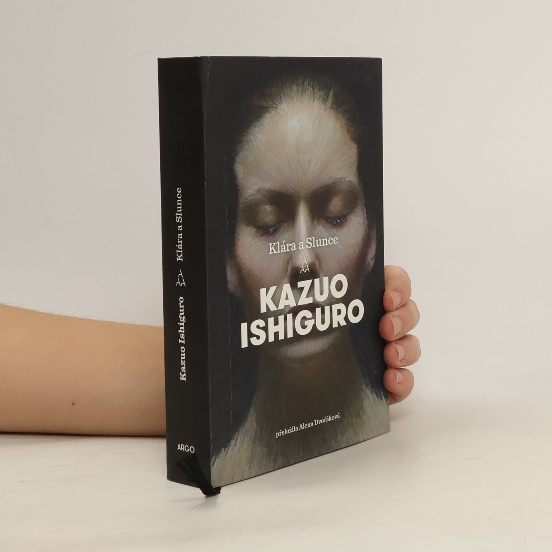 Kazuo Ishiguro Klára a Slunce