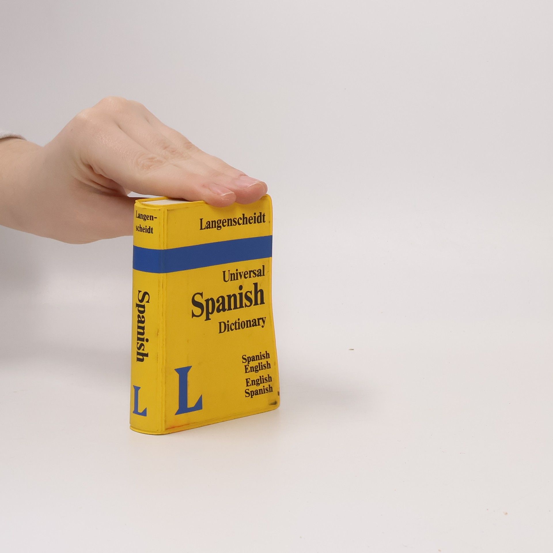 Teresa Catarella Langenscheidt's Universal Dictionary English-Spanish, Spanish-English