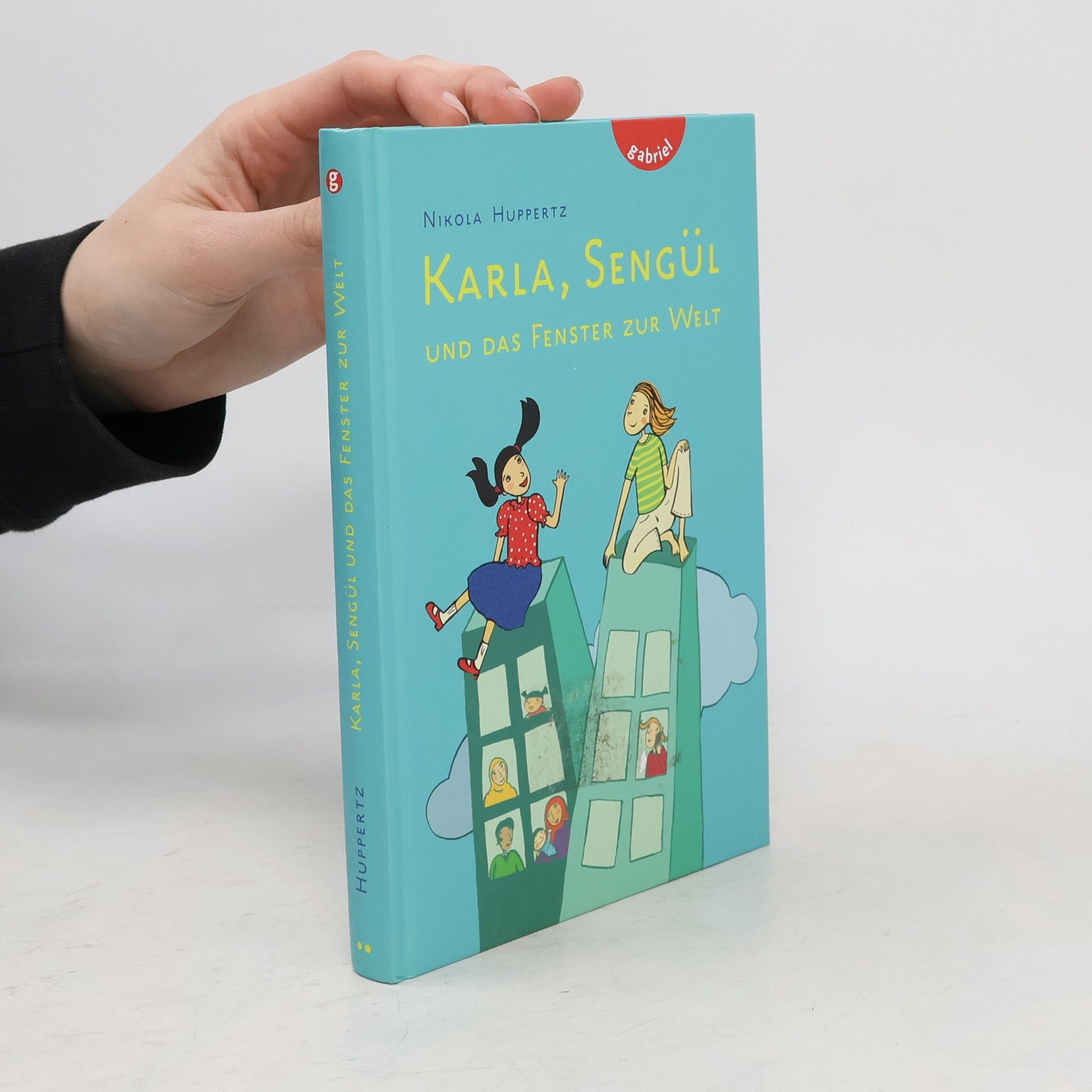 Nikola Huppertz Karla, Sengül und das Fenster zur Welt