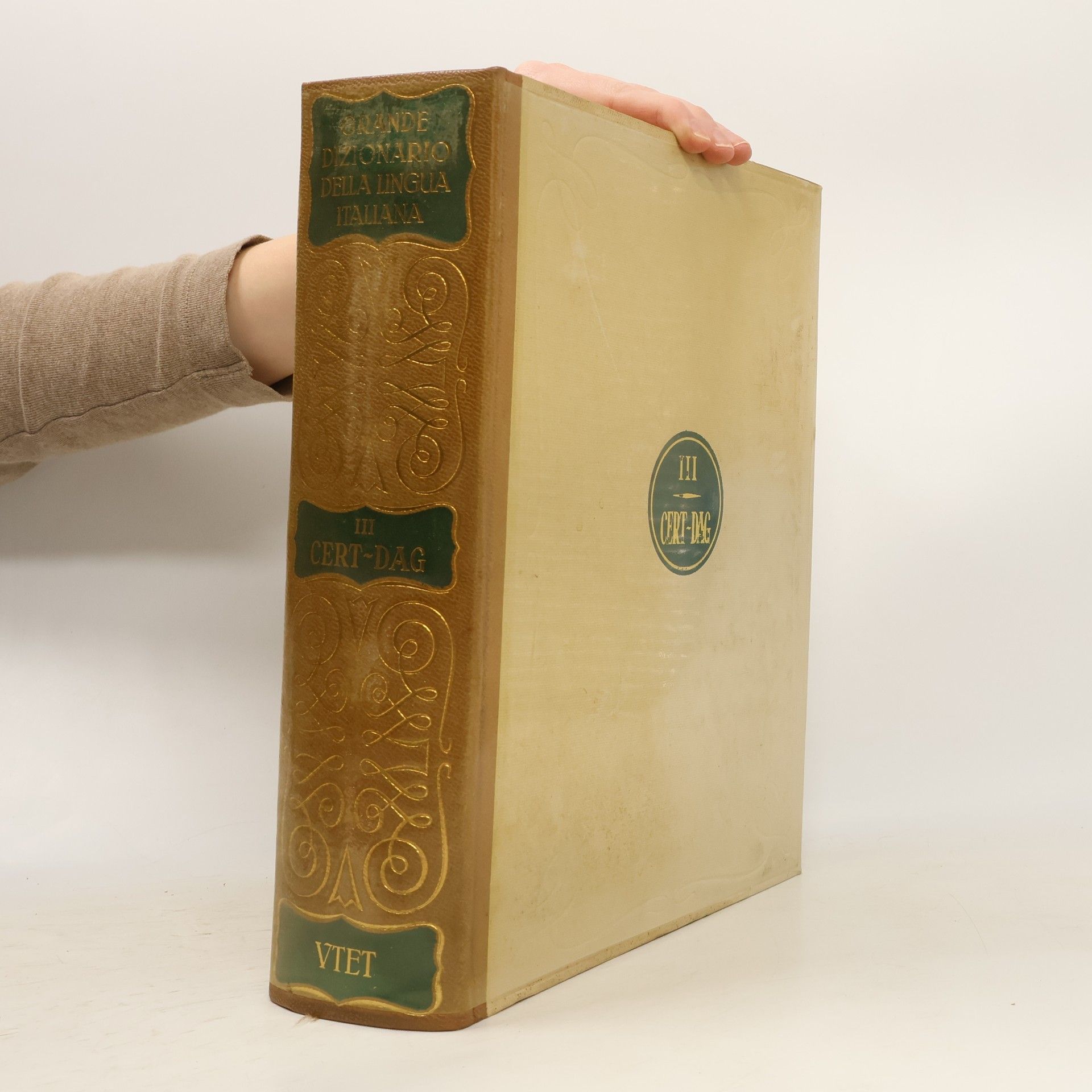 Salvatore Battaglia Grande dizionario della lingua italiana III.