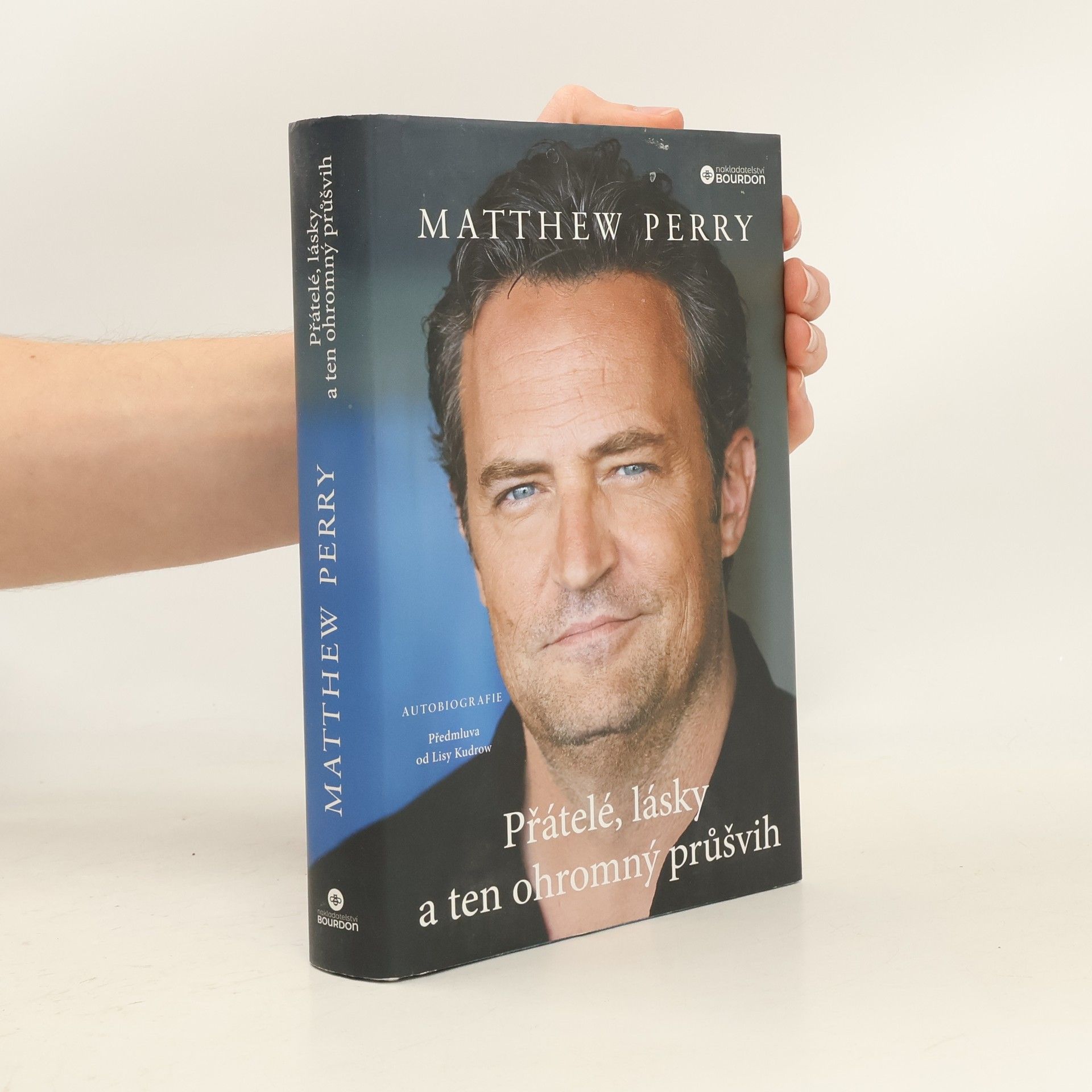 Matthew Perry Přátelé, lásky a ten ohromný průšvih