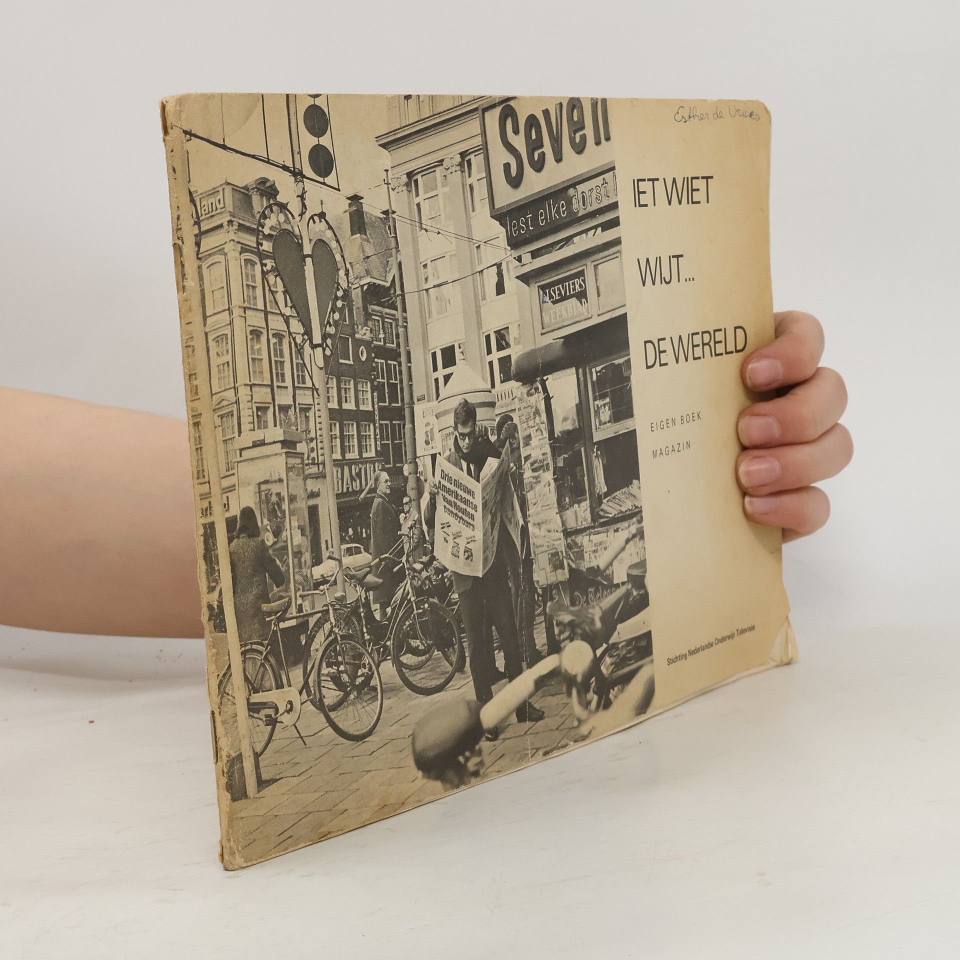 kolektiv Iet wiet wijt... de wereld