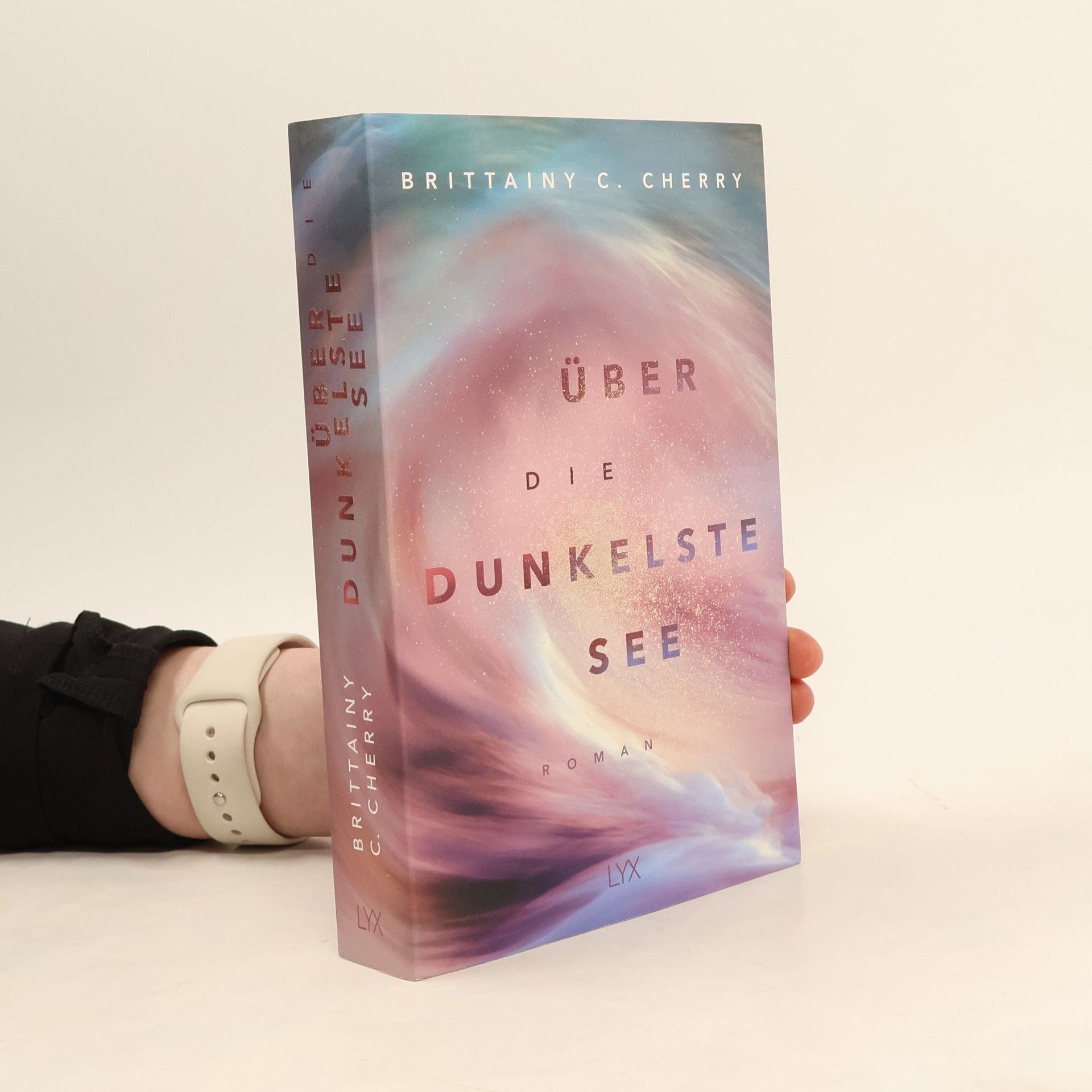 Brittainy C. Cherry Über die dunkelste See