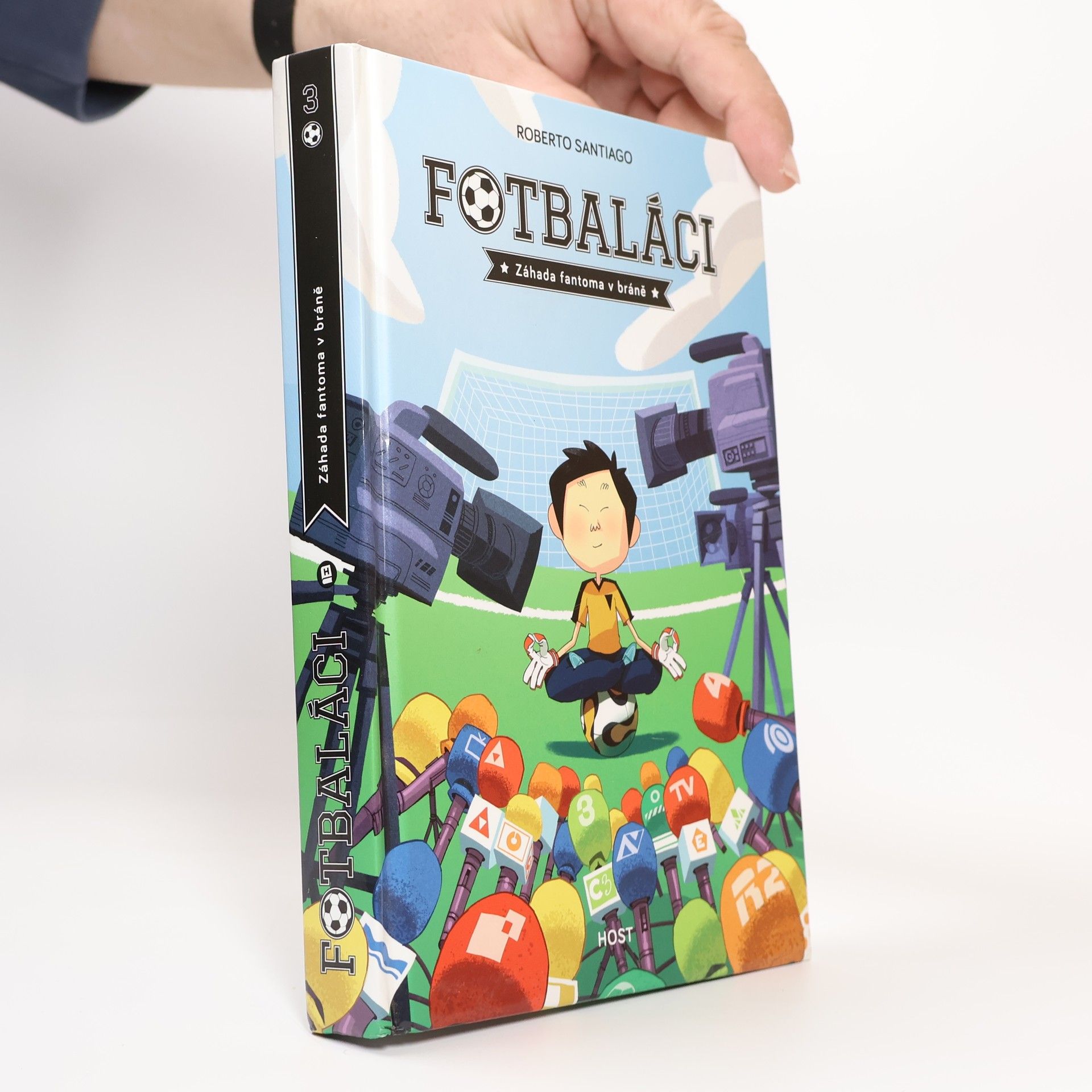 Roberto Santiago Fotbaláci 3. Záhada fantoma v bráně