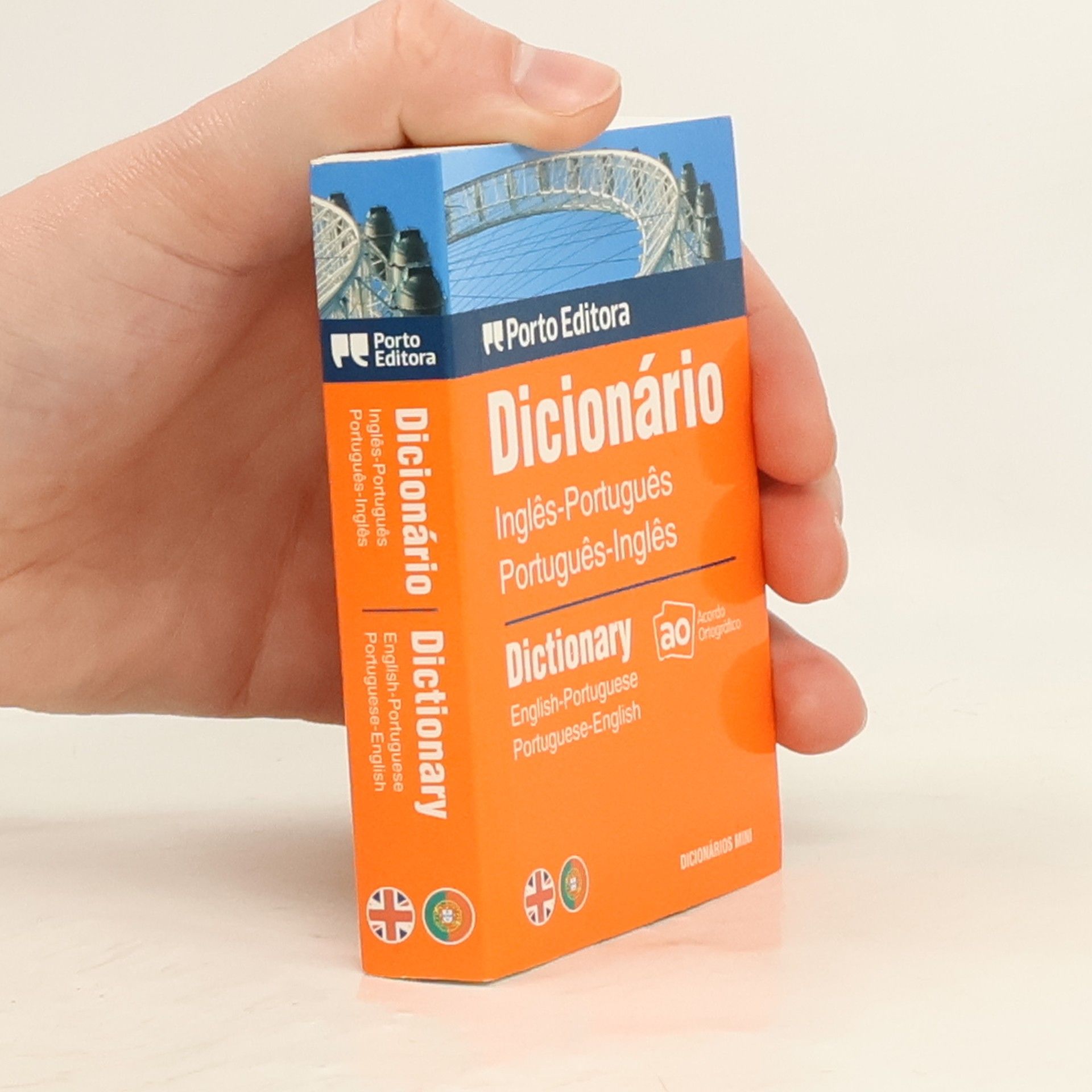 Porto Editora Staff Dicionários Mini: Dicionário Mini de Inglês-Português / Português-Inglês - Ao Acordo Ortográfico