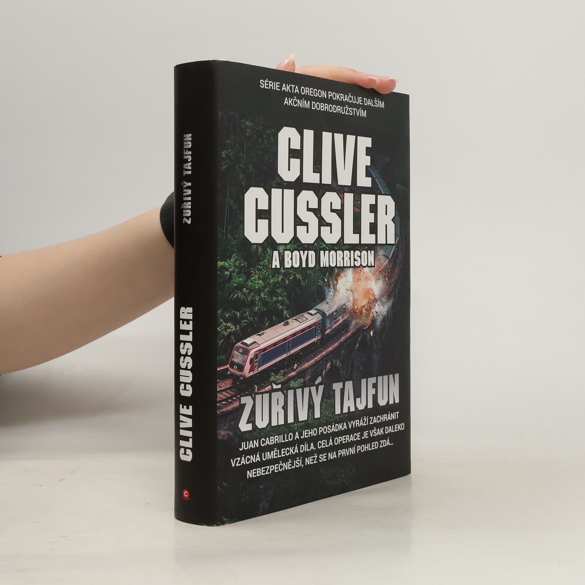 Clive Cussler Zuřivý tajfun