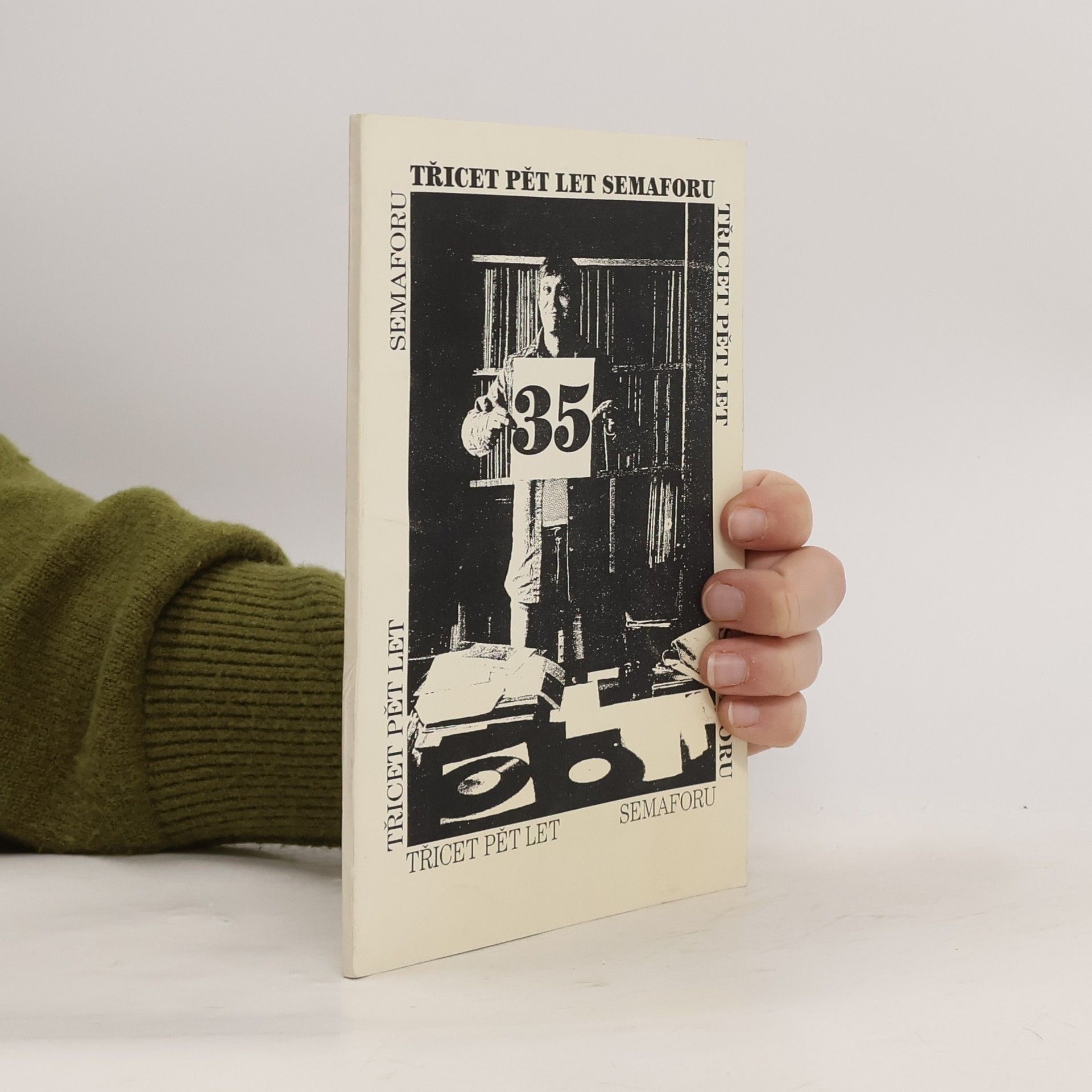 Třicet pět let semaforu