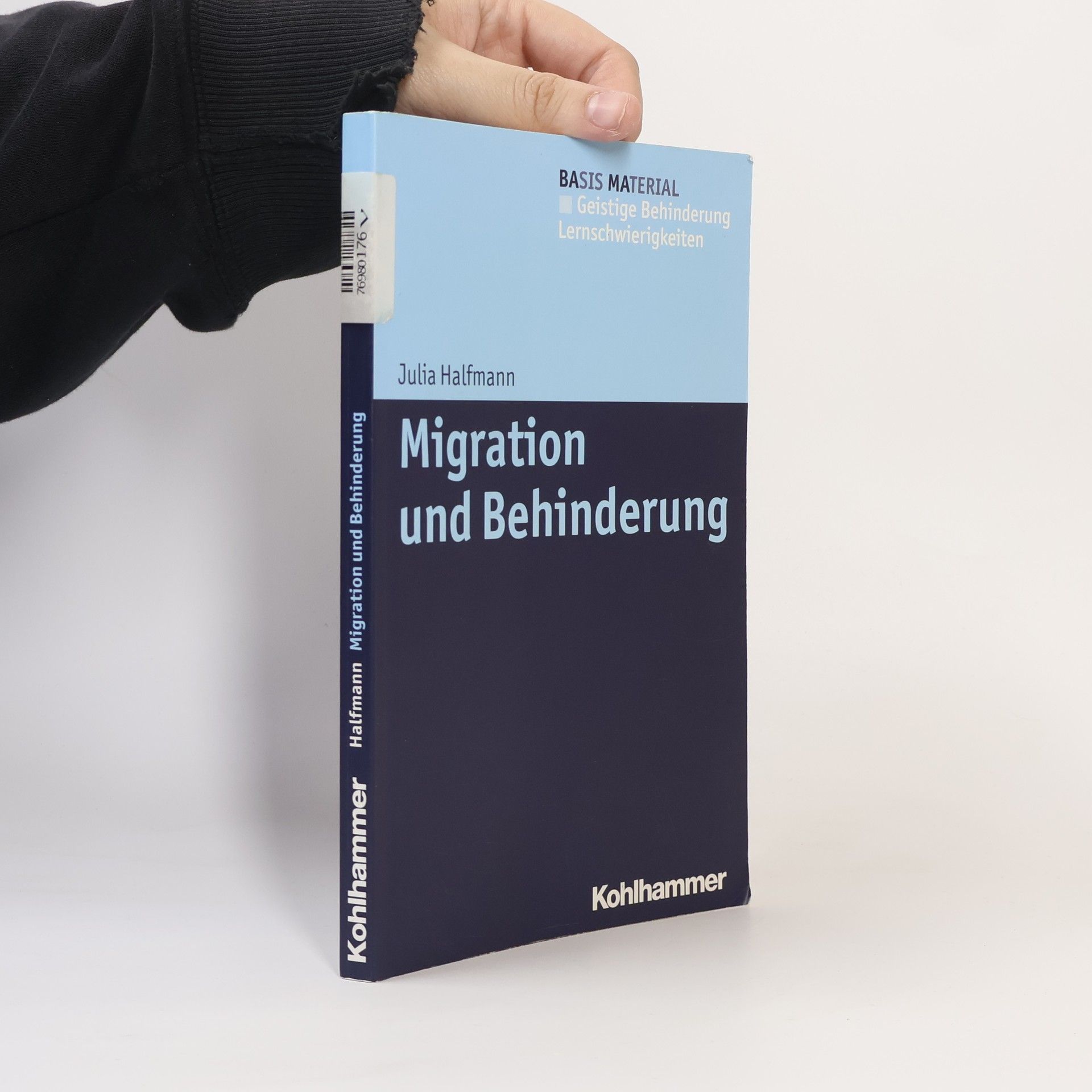 Julia Halfmann Basis Material: Migration und Behinderung