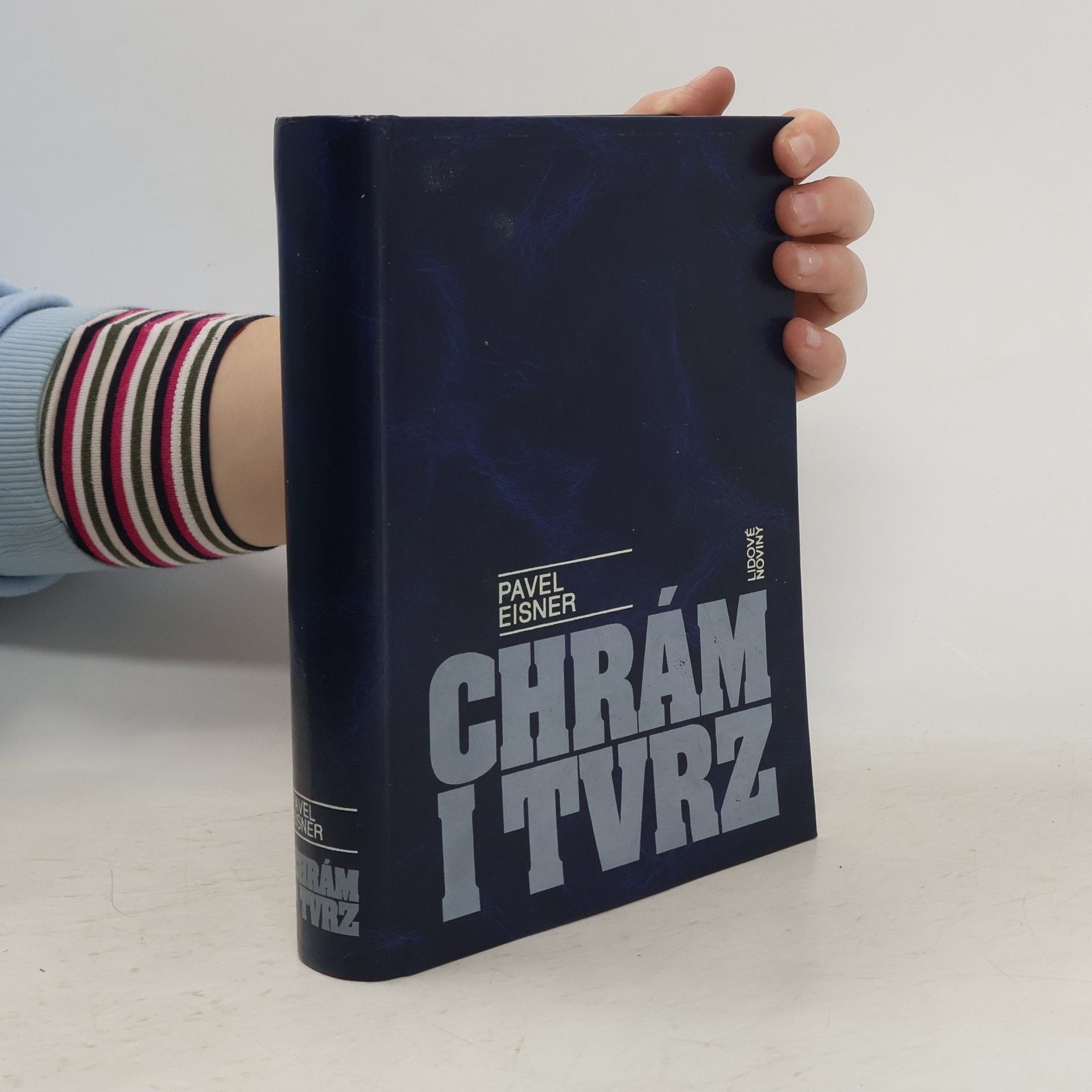 Pavel Eisner Chrám i tvrz. Kniha o češtině