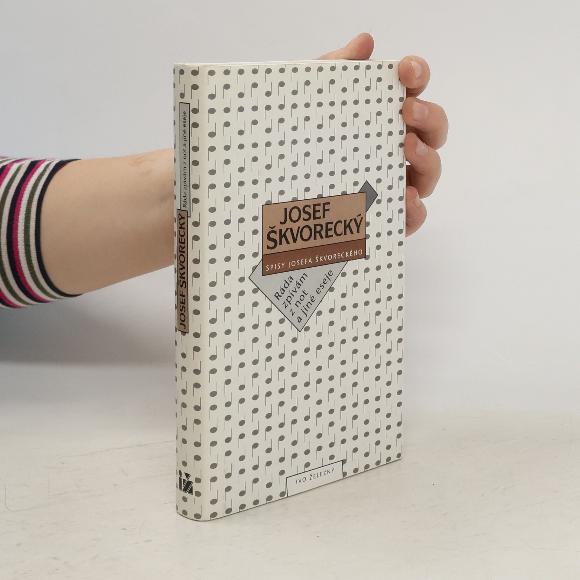 Josef Škvorecký Ráda zpívám z not a jiné eseje