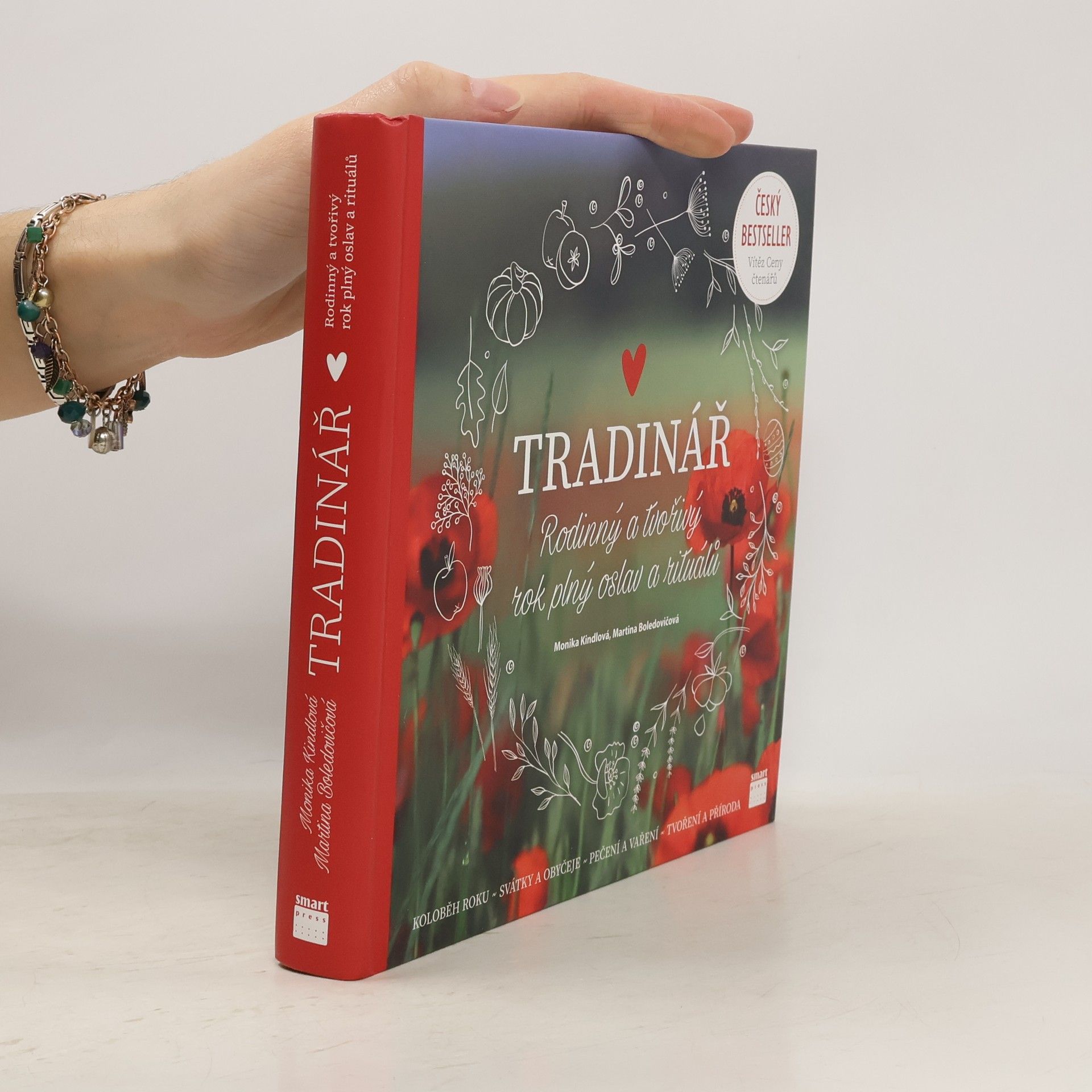 Monika Kindlová Tradinář. Rodinný a tvořivý rok plný oslav a rituálů
