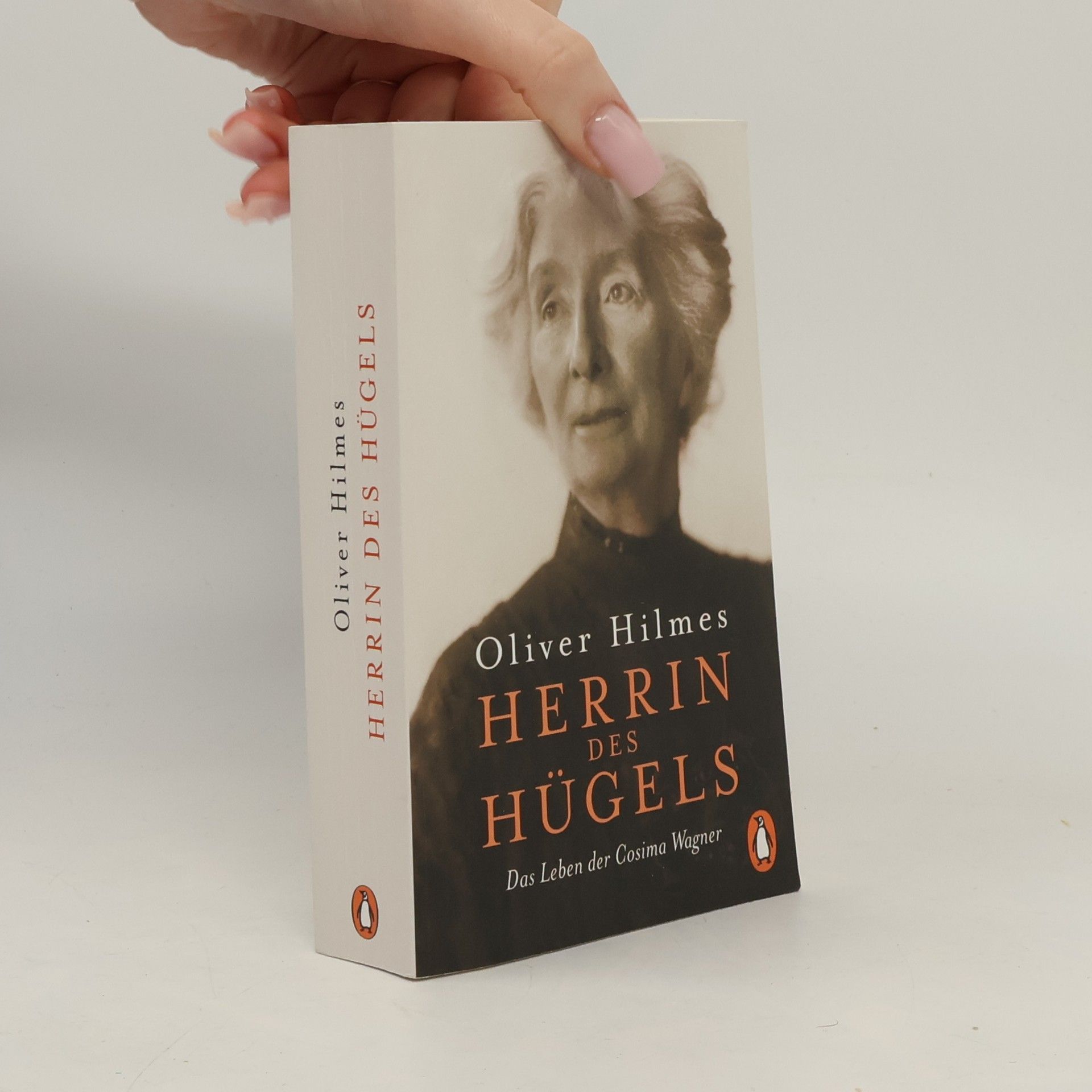 Oliver Hilmes Herrin des Hügels