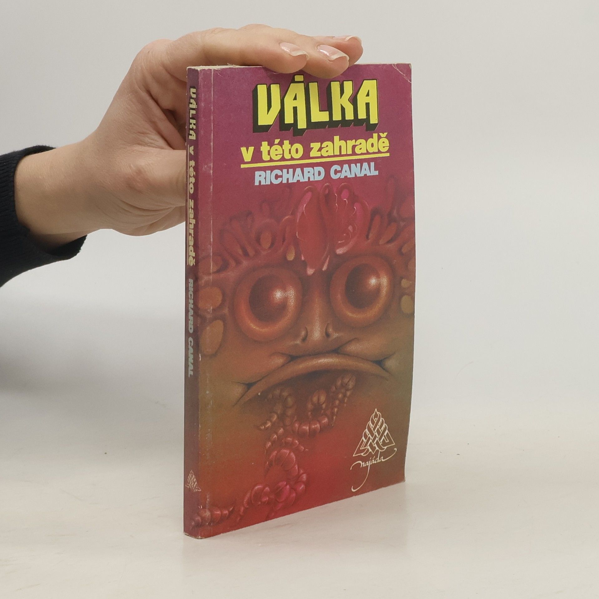 Válka v této zahradě