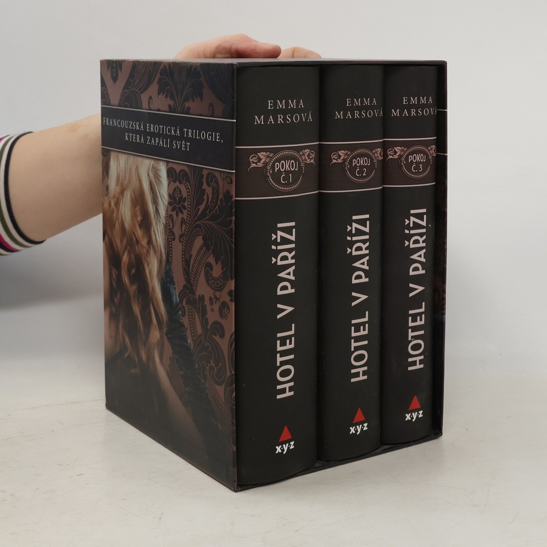 Emma Mars Hotel v Paříži 1-3