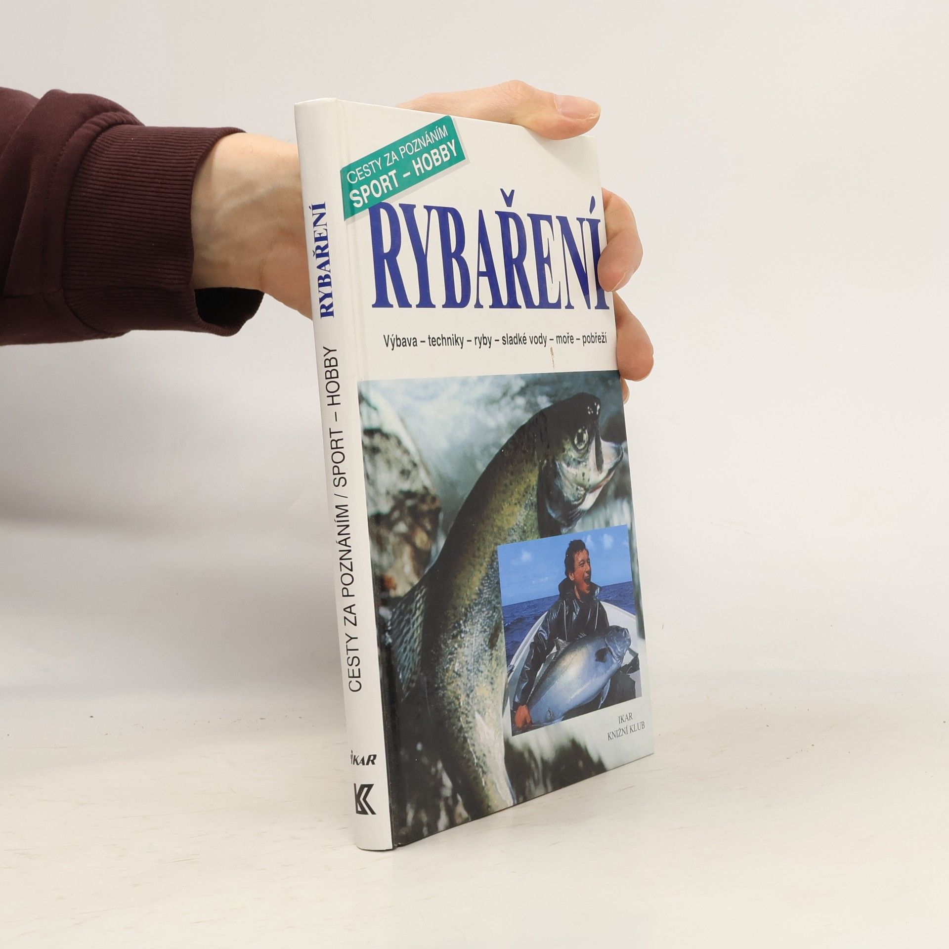 Alfredo Caligiani Rybaření : výbava, techniky, ryby, sladké vody, moře, pobřeží