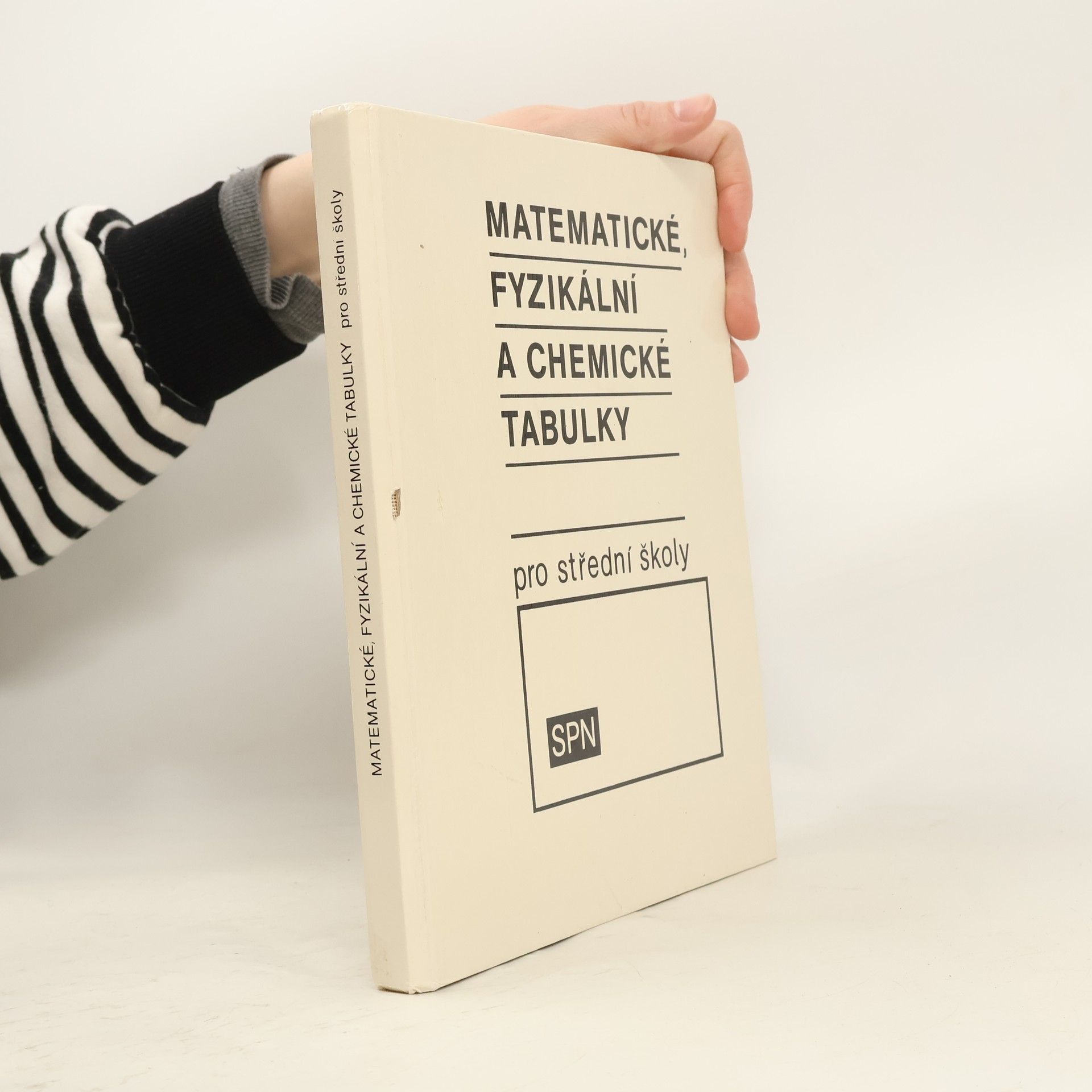 Kolektiv autorů Matematické, fyzikální a chemické tabulky pro střední školy