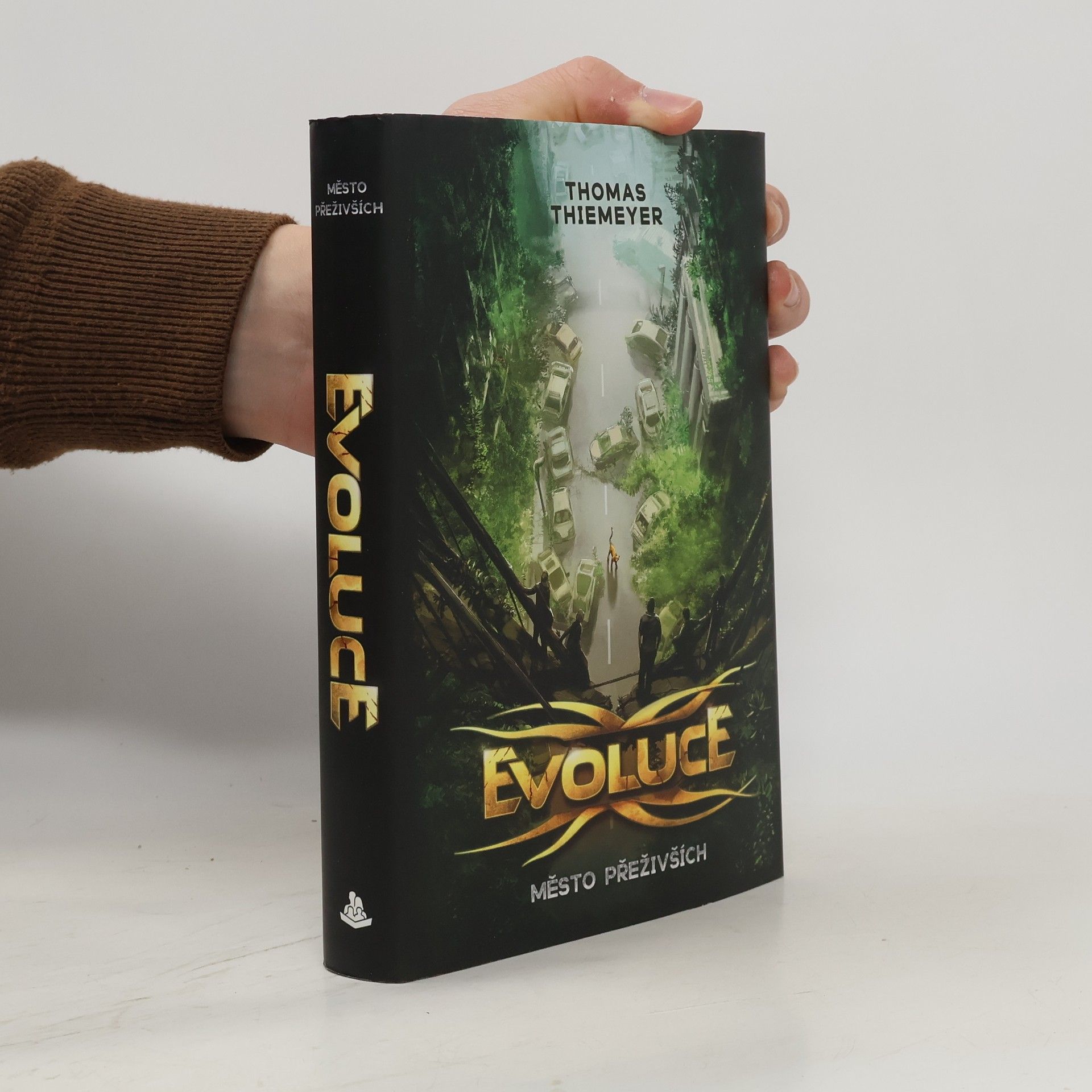 Thomas Thiemeier Evoluce. Město přeživších
