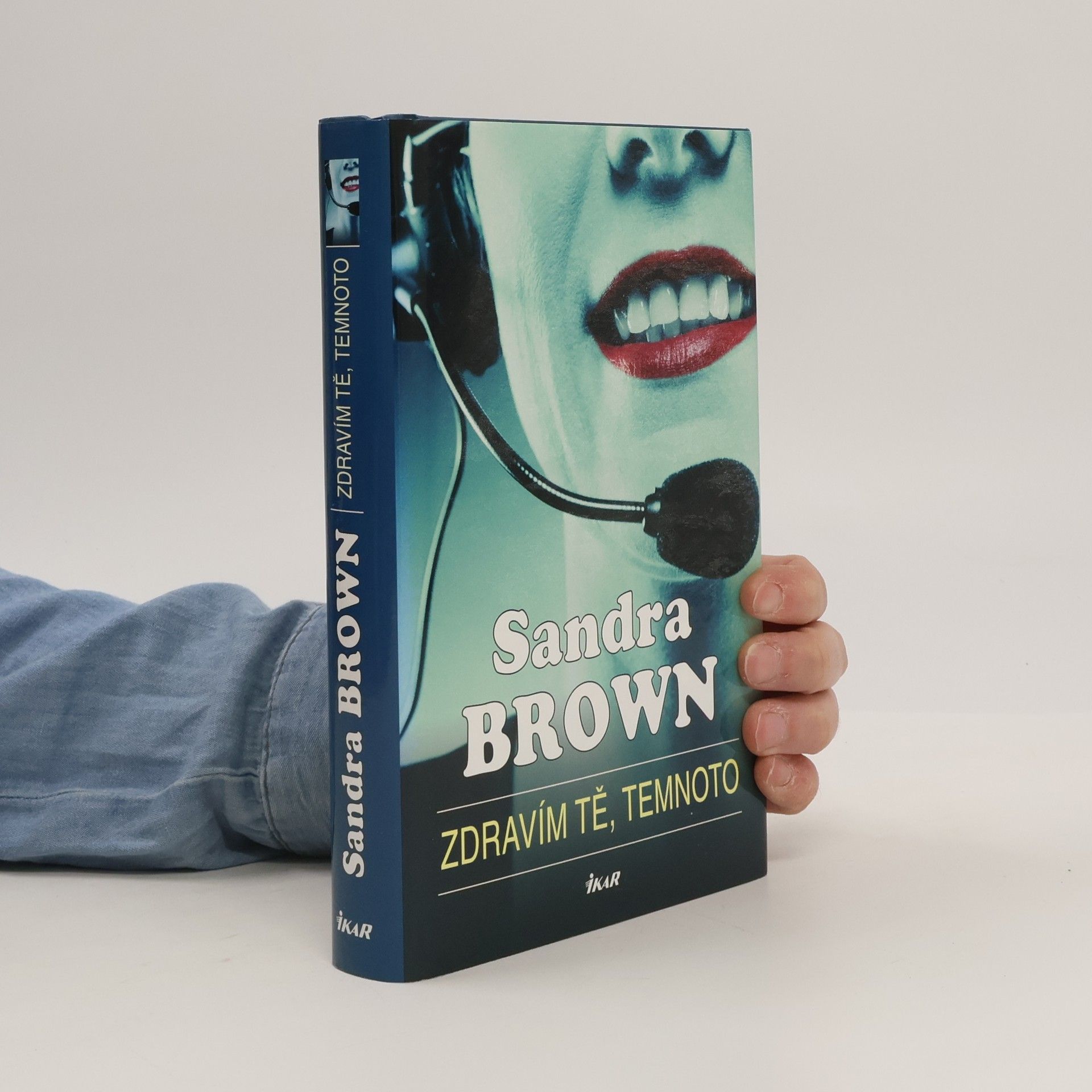 Zdravím tě, temnoto